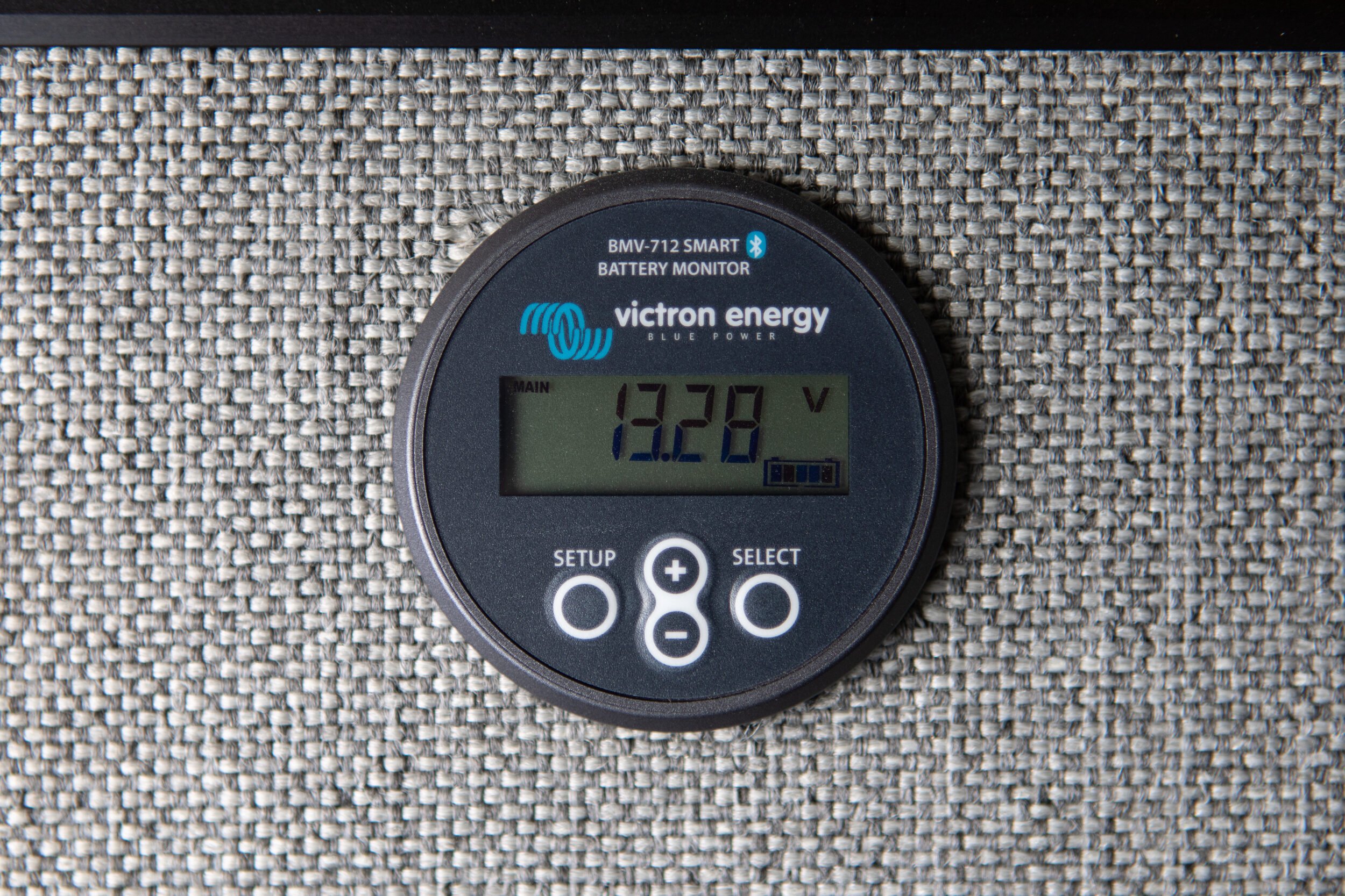 15-victron-battery-monitor-camper-van.jpg