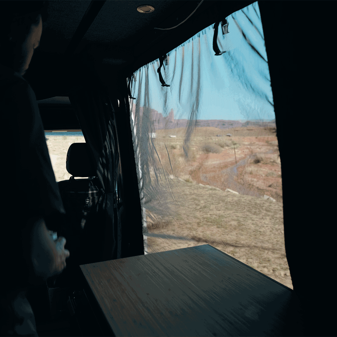 2d1b61_c4ab8cf6e3584a4888fdc3b912e725de_mv2.gif