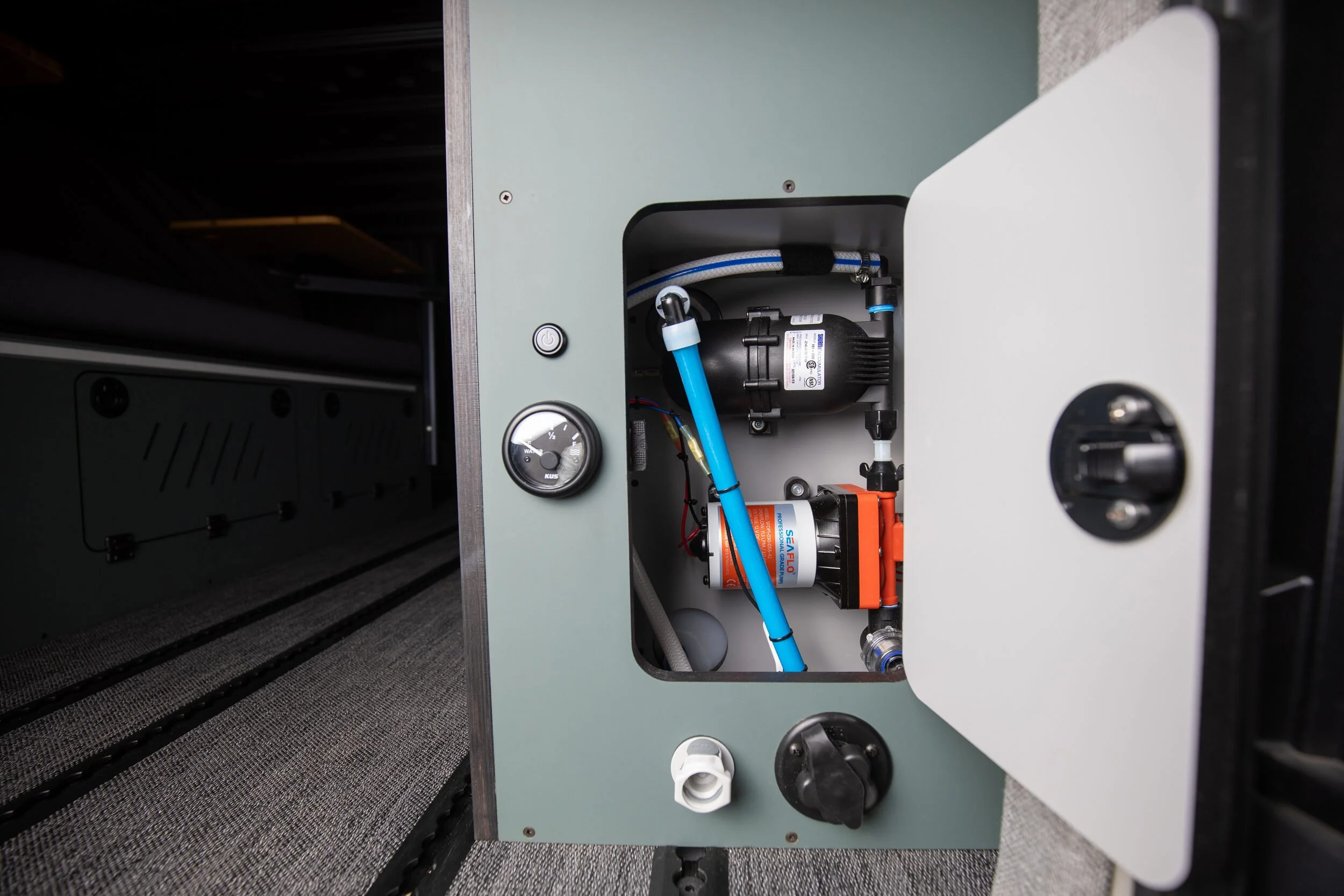 16-sprinter-van-20-gallon-water-system.jpg