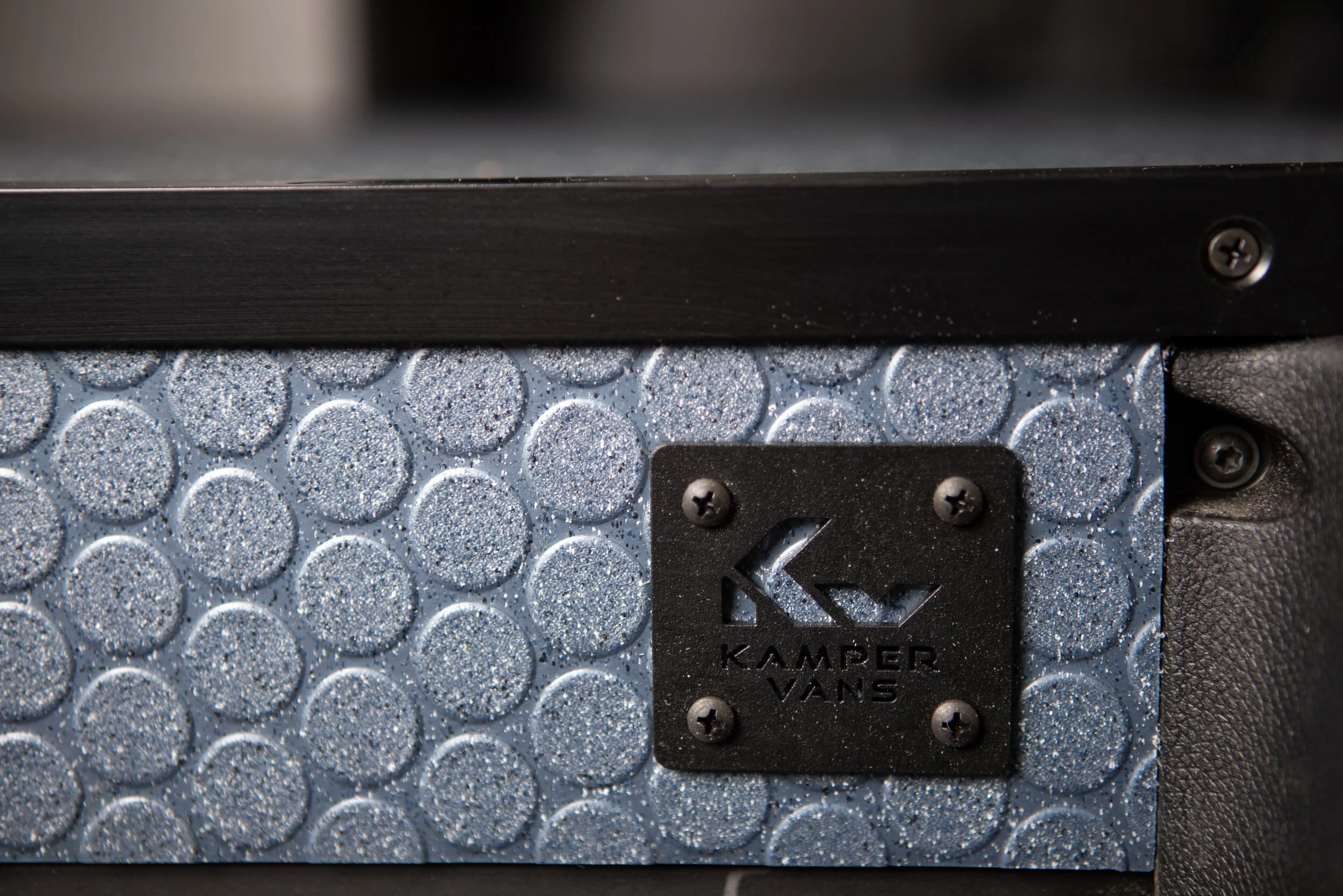 18-kamper-vans-logo-plate-sprinter-170.jpg