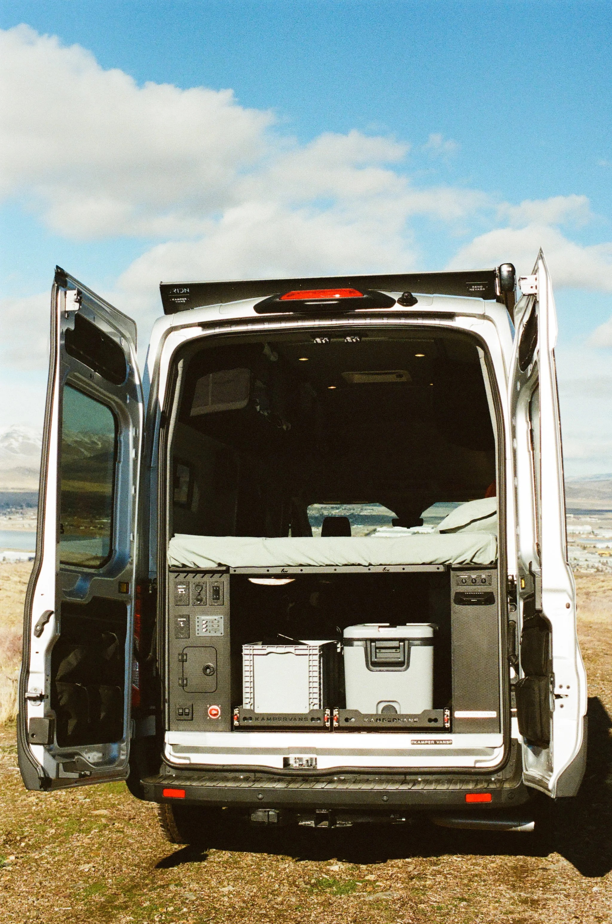 kamper-vans-rear-gear-slider-detail.jpg