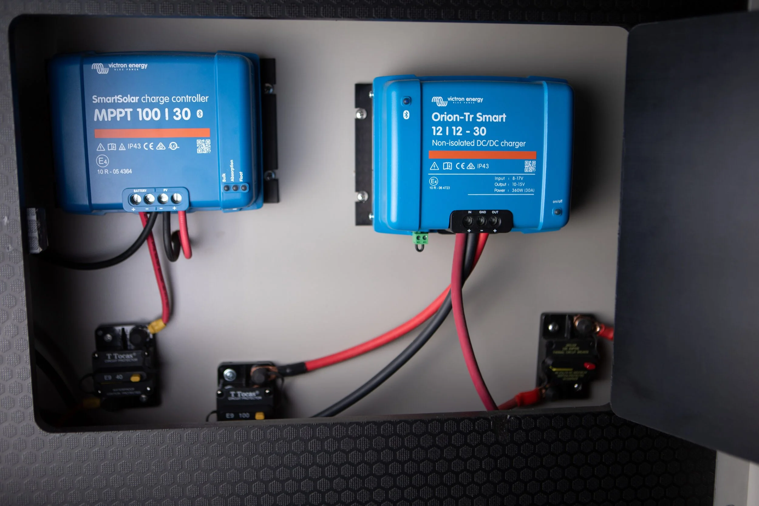 15-victron-solar-and-dc-charger-install.jpg