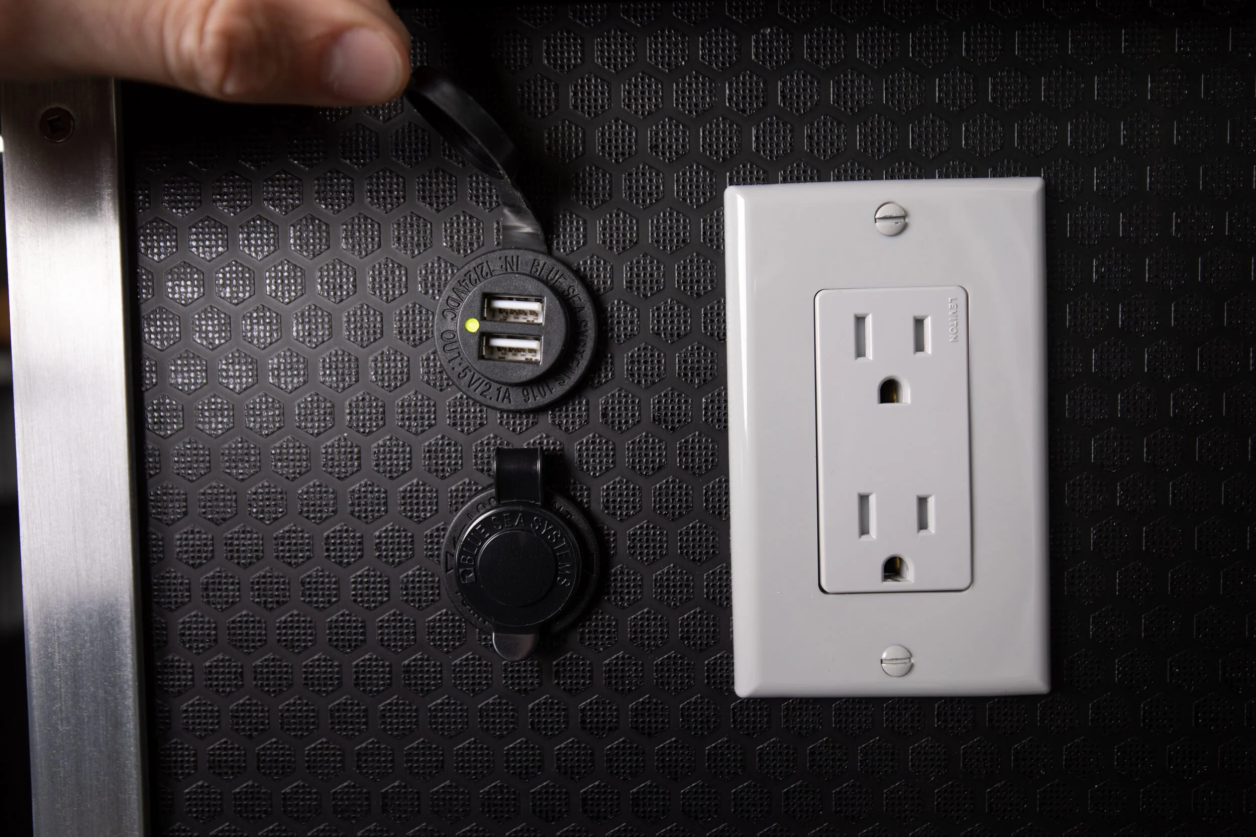 13-camper-van-usb-and-120v-outlets.jpg