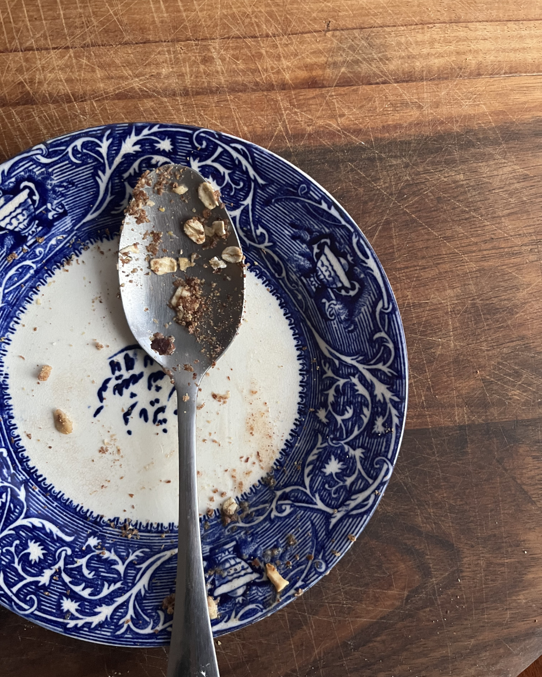 apple-pear-crumble-finished-plate.png