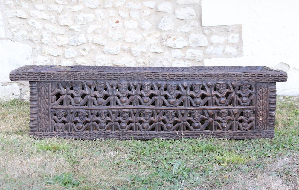 Kronbali_Bamileke_Bed_003a.jpeg