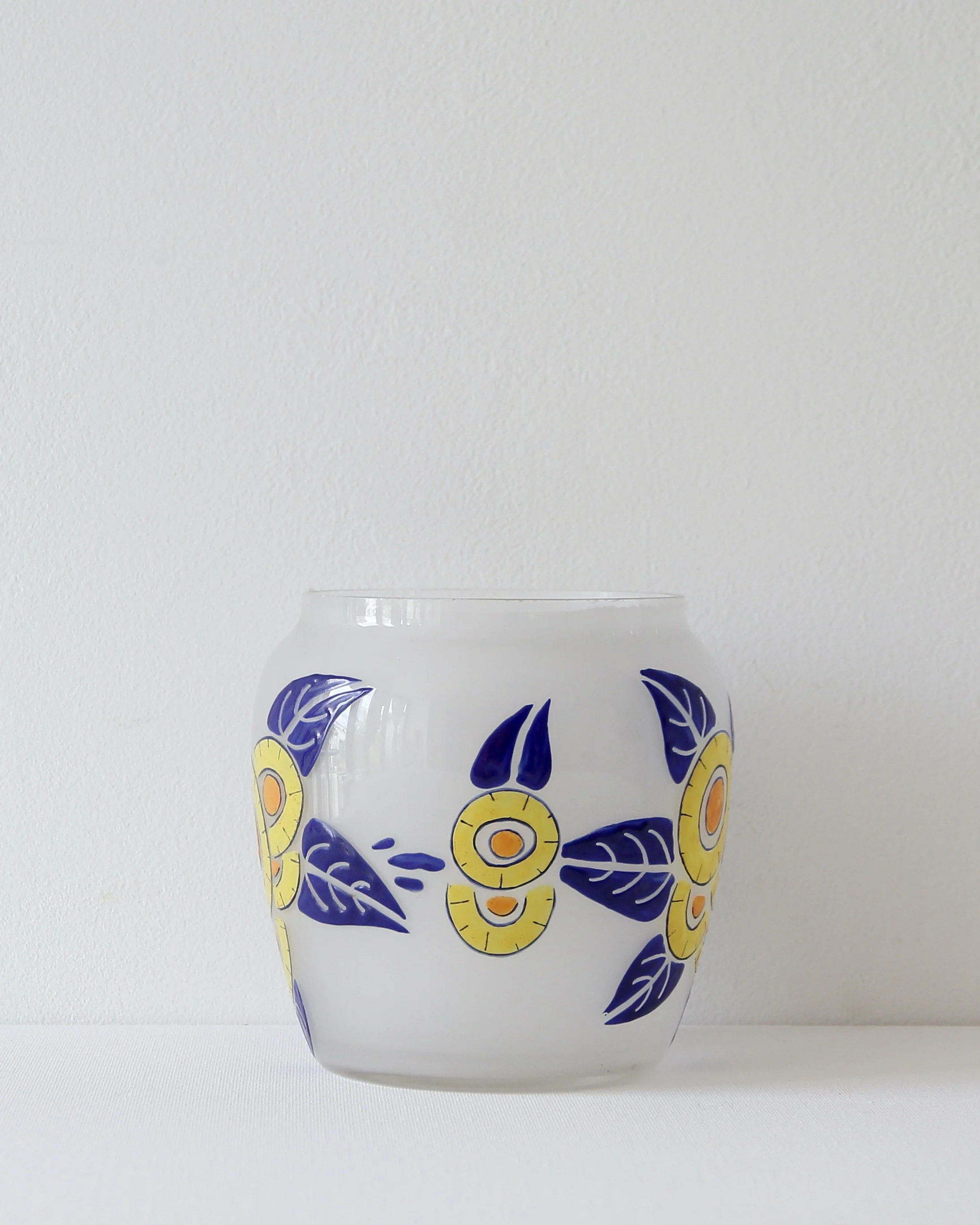 Kronbali_Vase_Singé_Fanus_Art_Deco_1b.jpeg