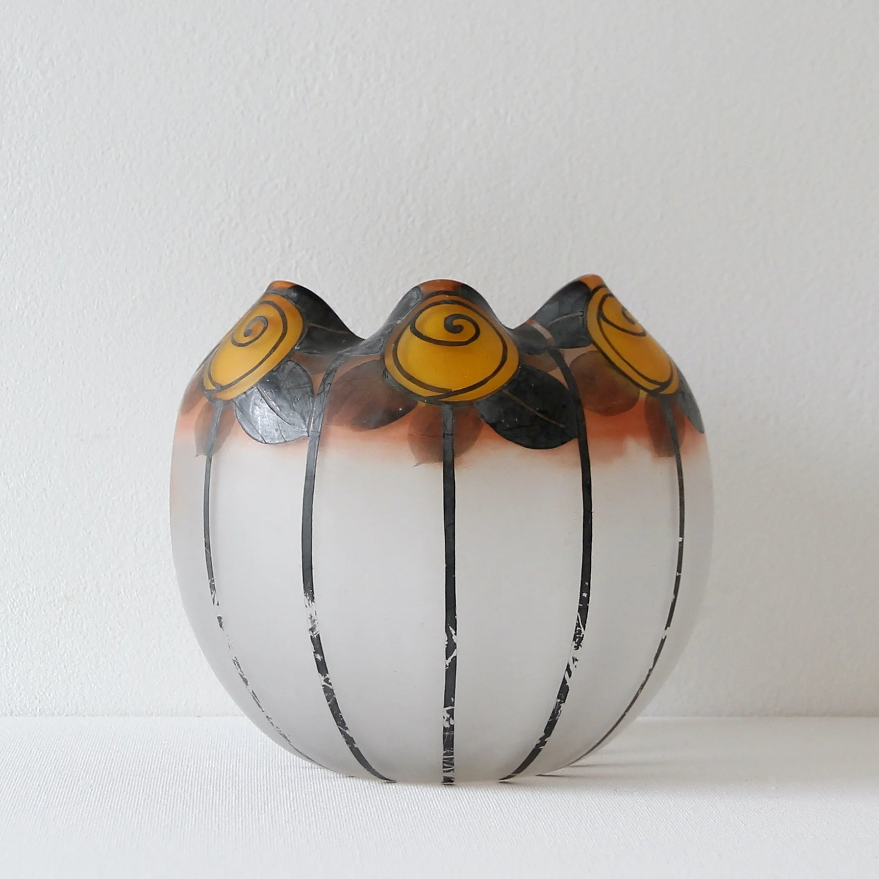 Kronbali_Vase_Singé_Peynaud_Art_Deco_1a.jpeg