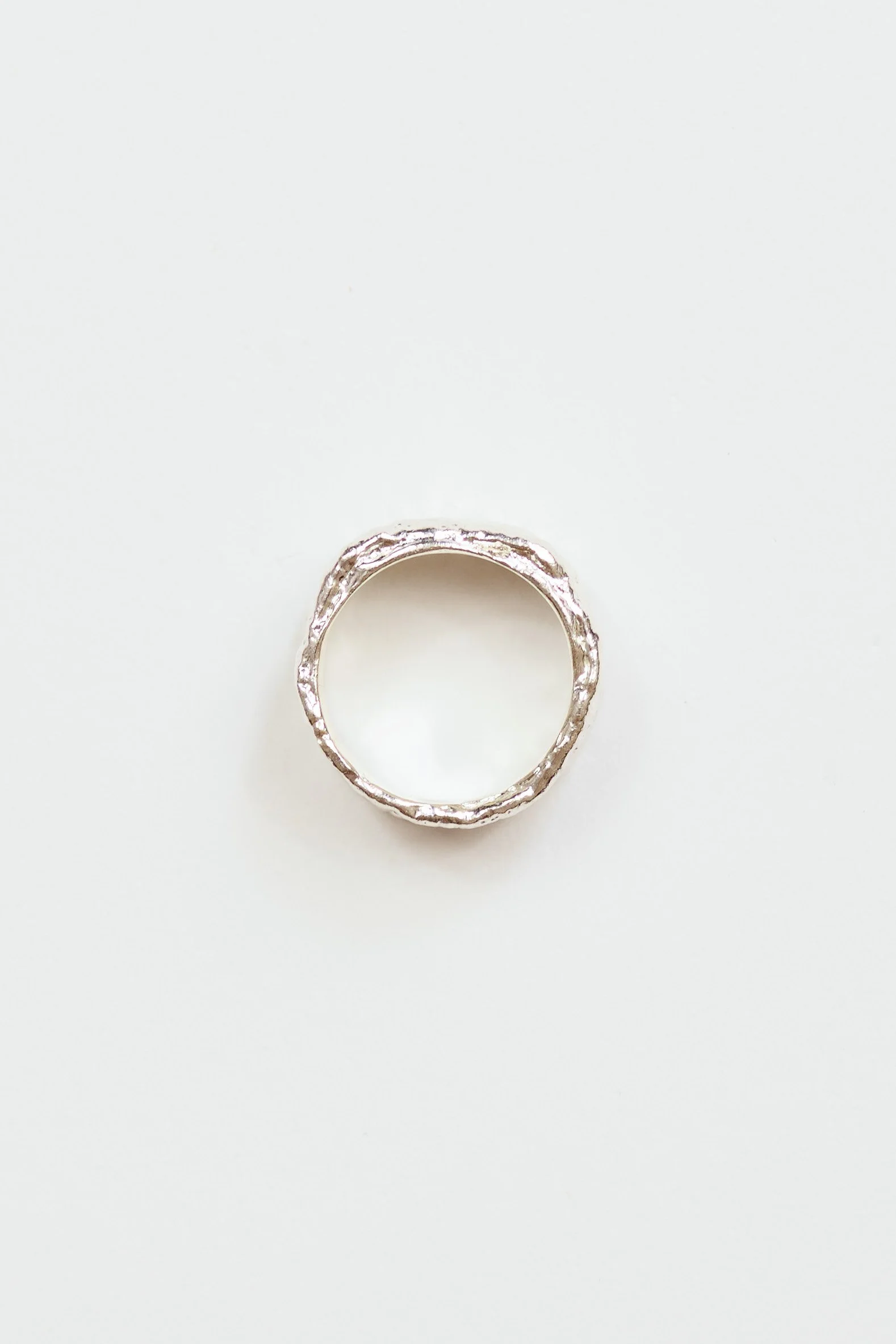 Packshot_Bague Maxi Margarita_Argent_Profil_Margaux Toussaint_LD.jpg