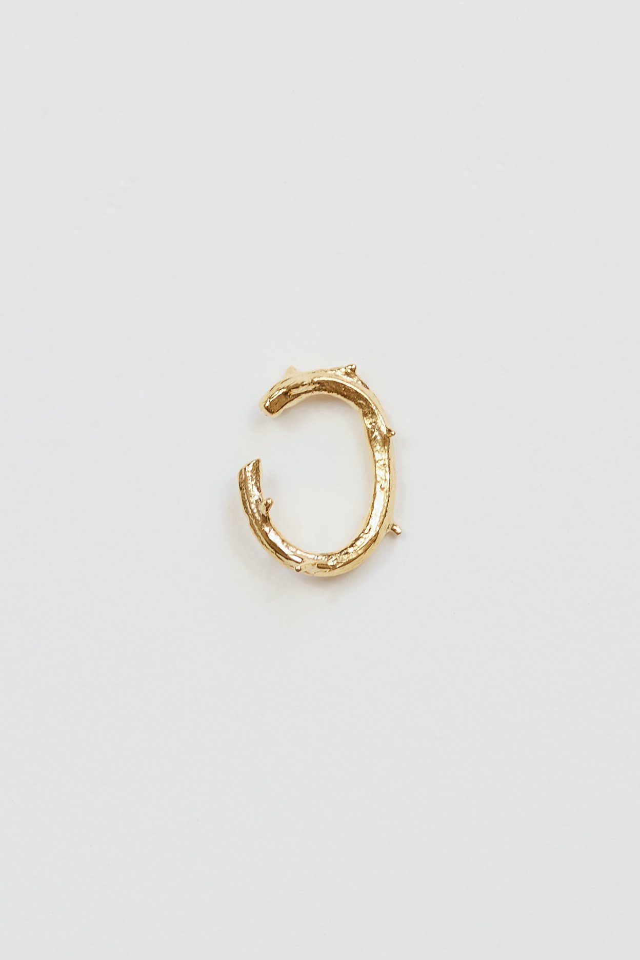 Packshot_Mini Earcuff Ronce Sauvage_Plaqué or_Margaux Toussaint_LD.jpg