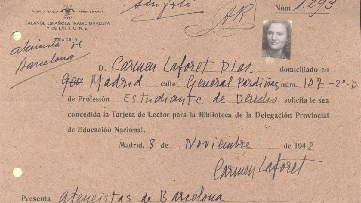 El Ateneo cuelga el segundo retrato de una mujer en su galería de 187 hombres ilustres