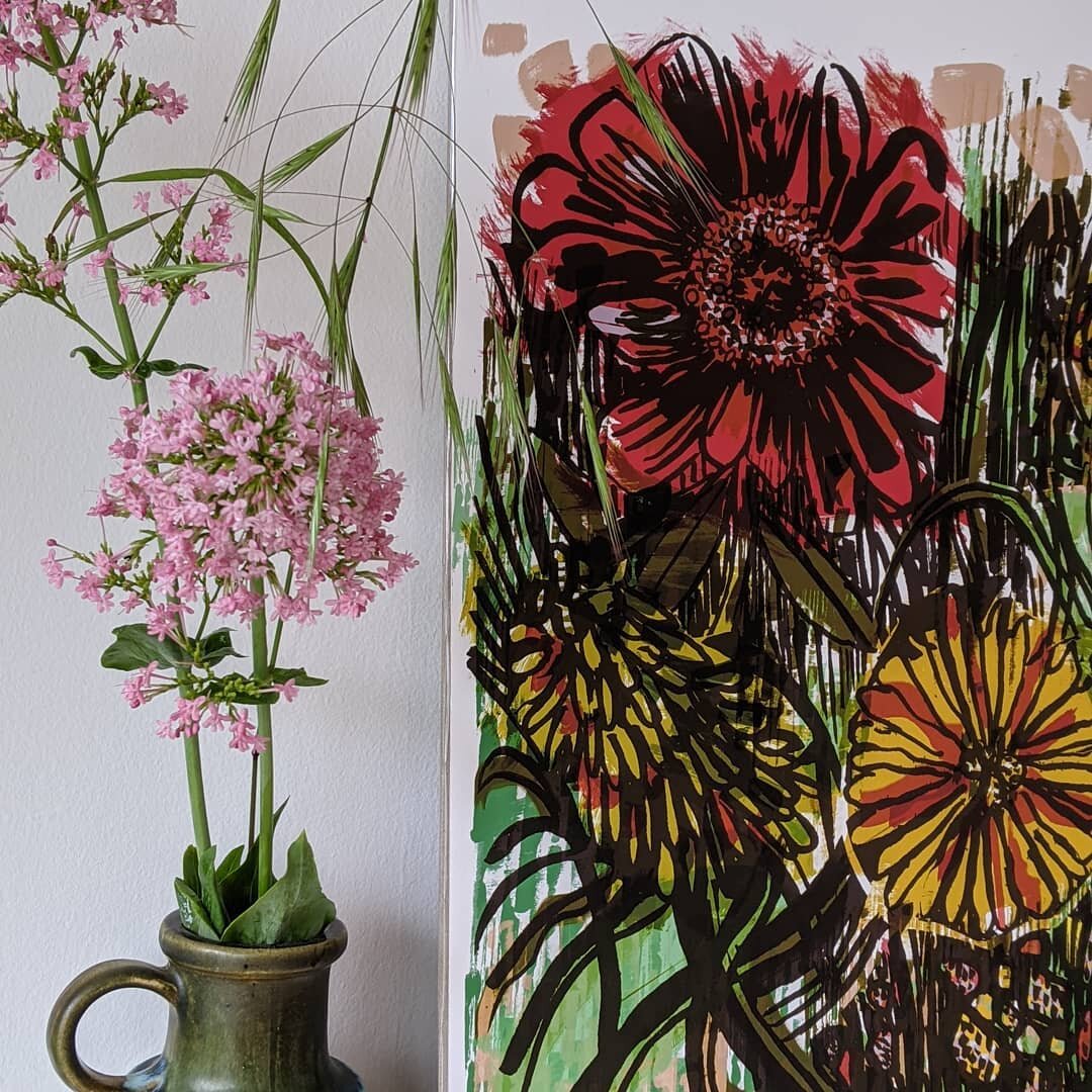 Bloom close up. 🌺🌻🌼

#Floral #heritagegarden #wallart #print #boldprint #midcenturymodern #pd_solsticemarket