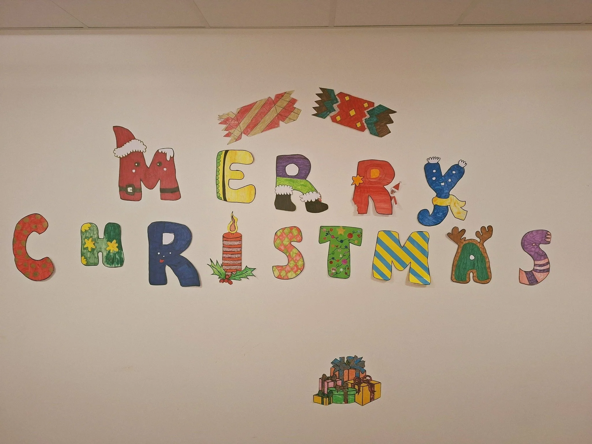 The stage is set, decorations have been hung and festive crafts have been made with care. 🎄
We can't wait for you to join us tomorrow for our Craft Fair and Christmas Performance.
Doors for the Craft Fair will open at 11.20am - check out a sneak pee