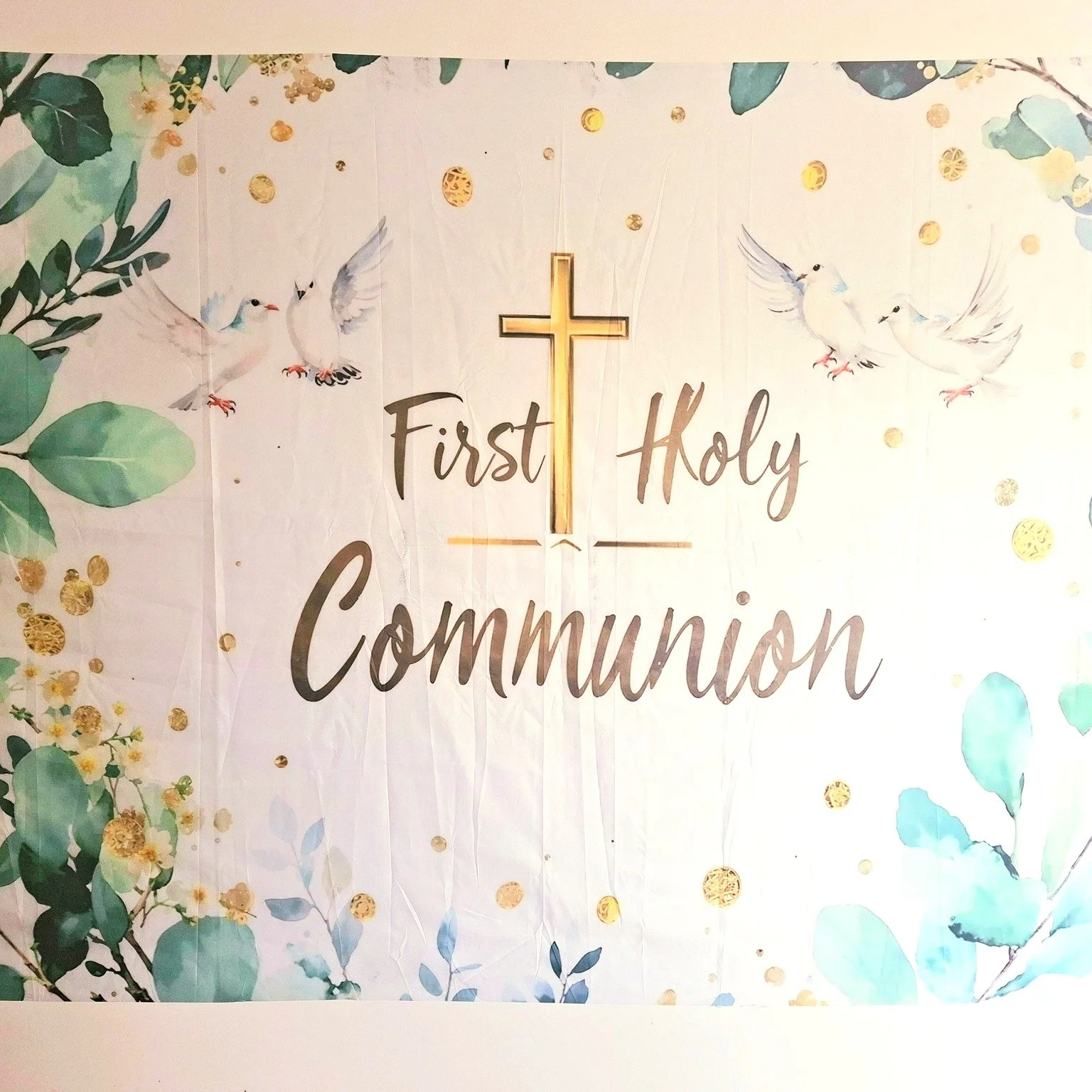 Congratulations to our wonderful pupils who made their First Holy Communion on Friday. We had a lovely day with family and friends, celebrating their important milestone.
Thank you to all the pupils, staff and members of the Parent's Association who 