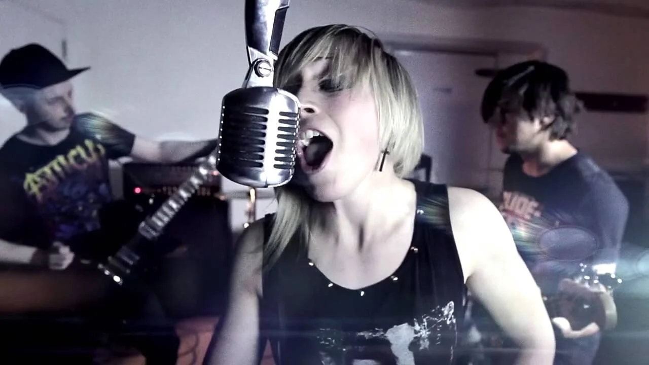 Muted Screams in concert with Sum 41