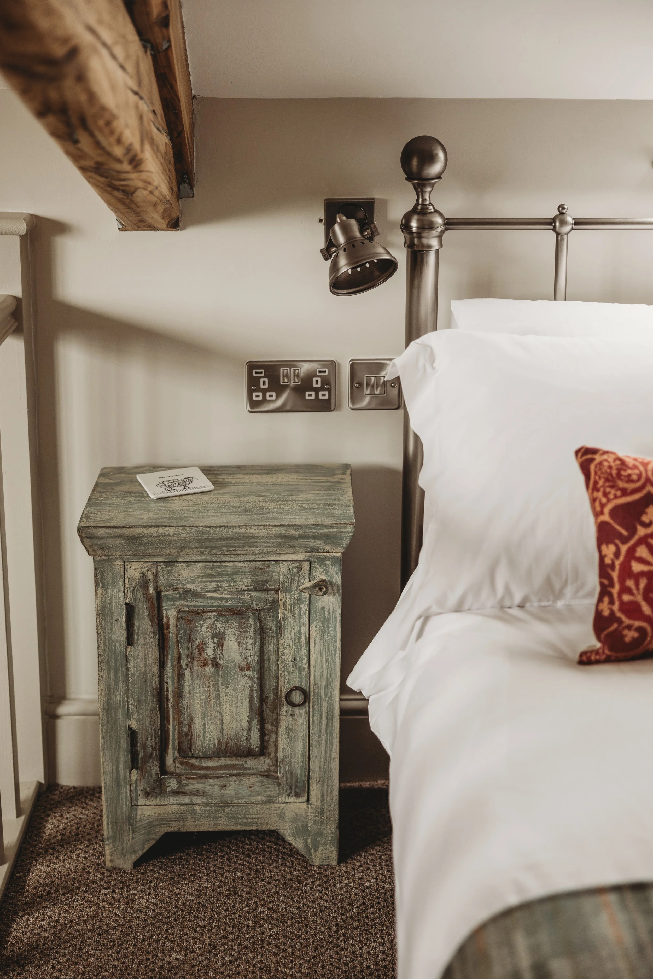 Ty Mawr principal bedroom detail