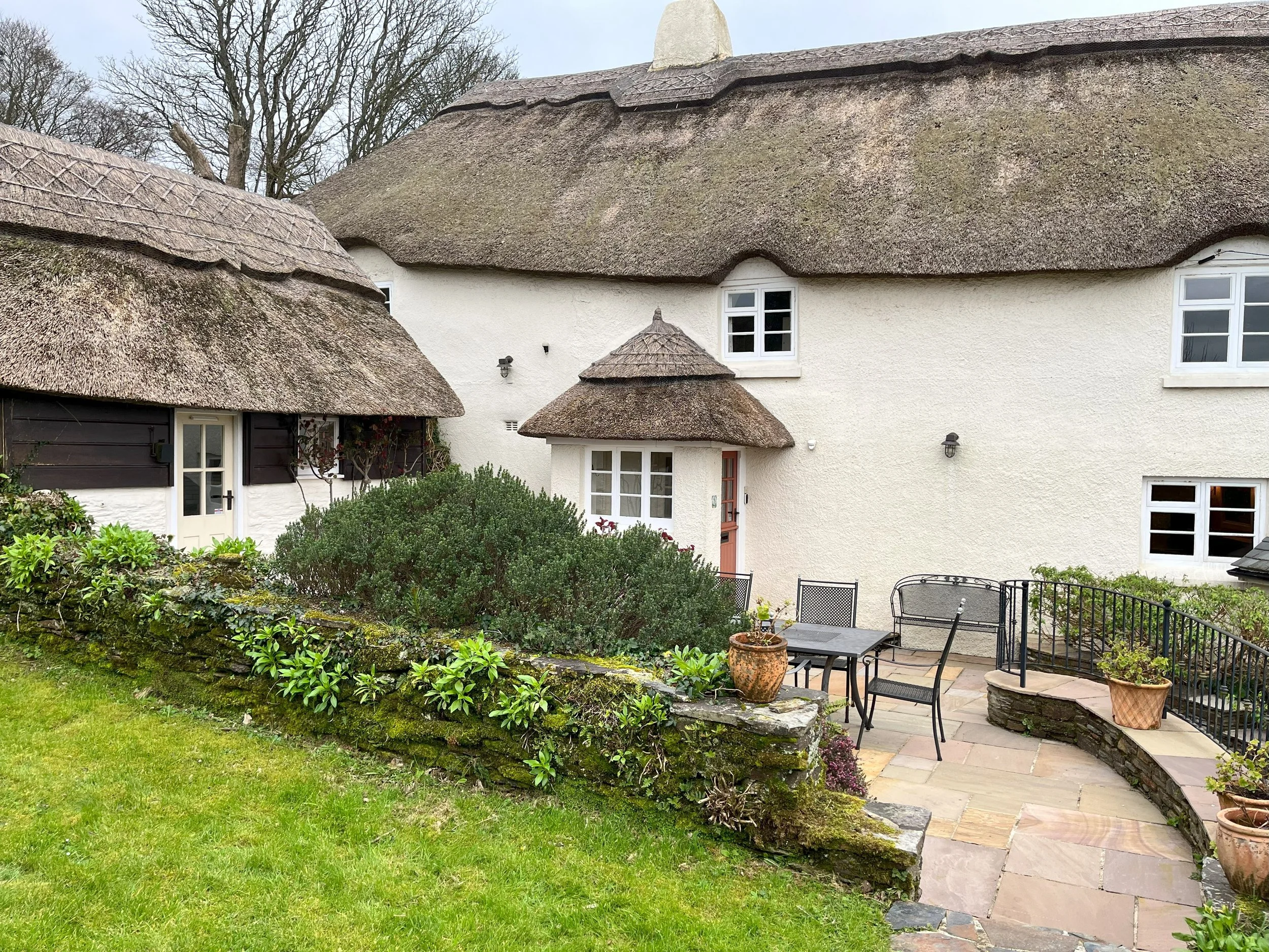 historic thatched cottage