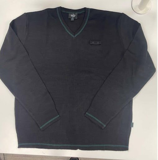 v neck jumper.jpg