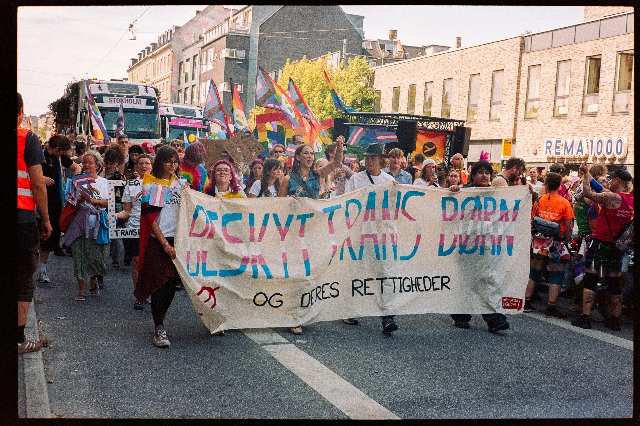 LeicaM7_Portra800_ 6.jpg