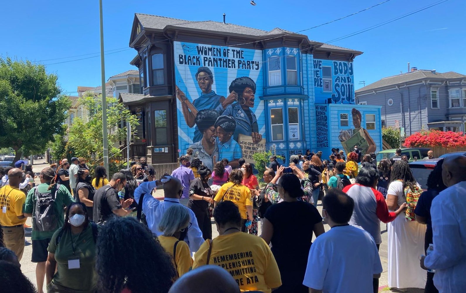 Black Panther Party Musem Mural 1.jpeg