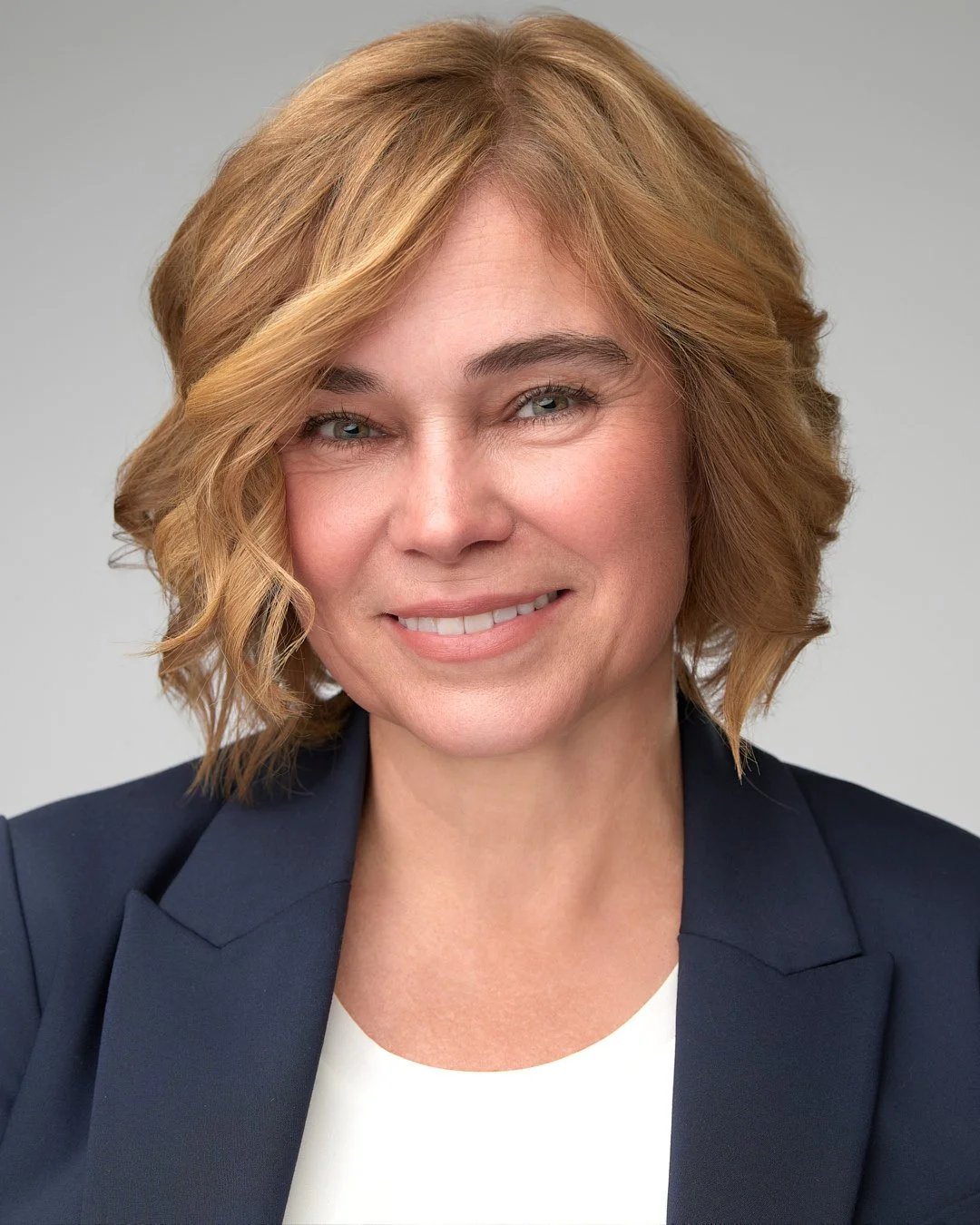 Angela Dyer6494 3.jpg