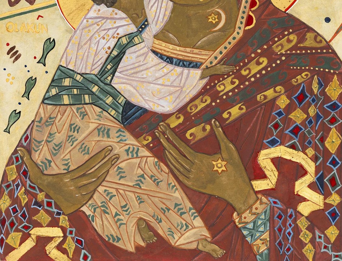 Olankun_05_Robe_Hands_Detail.jpg