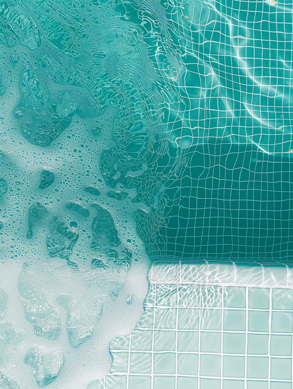 13_frisbeee3_edge_of_pantone_peach_fuzz_swimming_pool_with_small_t_bae00a2e-d548-4028-9bb3-1c018b3202f2-topaz-cgi-6x_down.jpeg
