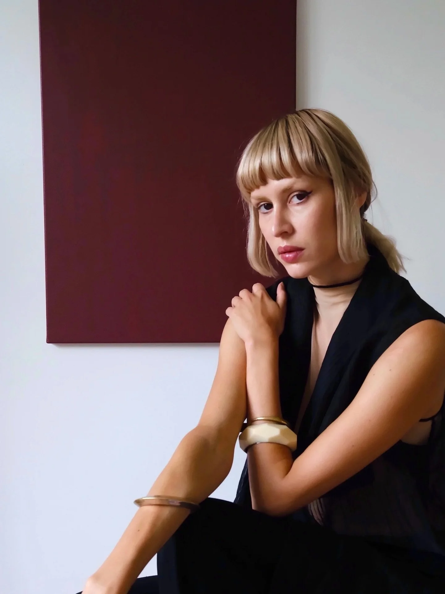 Livia is a British-Hungarian visual artist who seamlessly integrates her intuition across diverse creative disciplines. @livia.tiwari