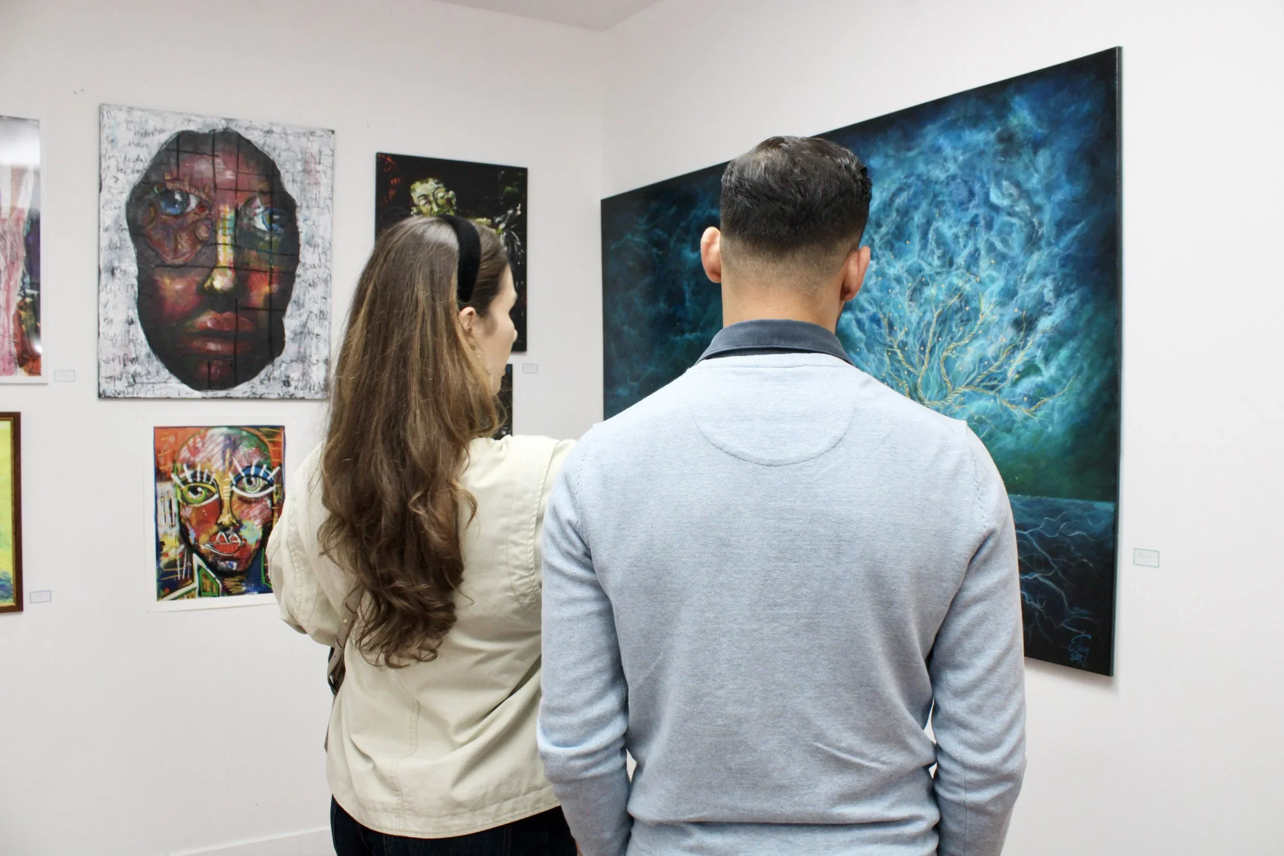 How to Price Your Art: A Simple Formula That Works for Emerging Artists