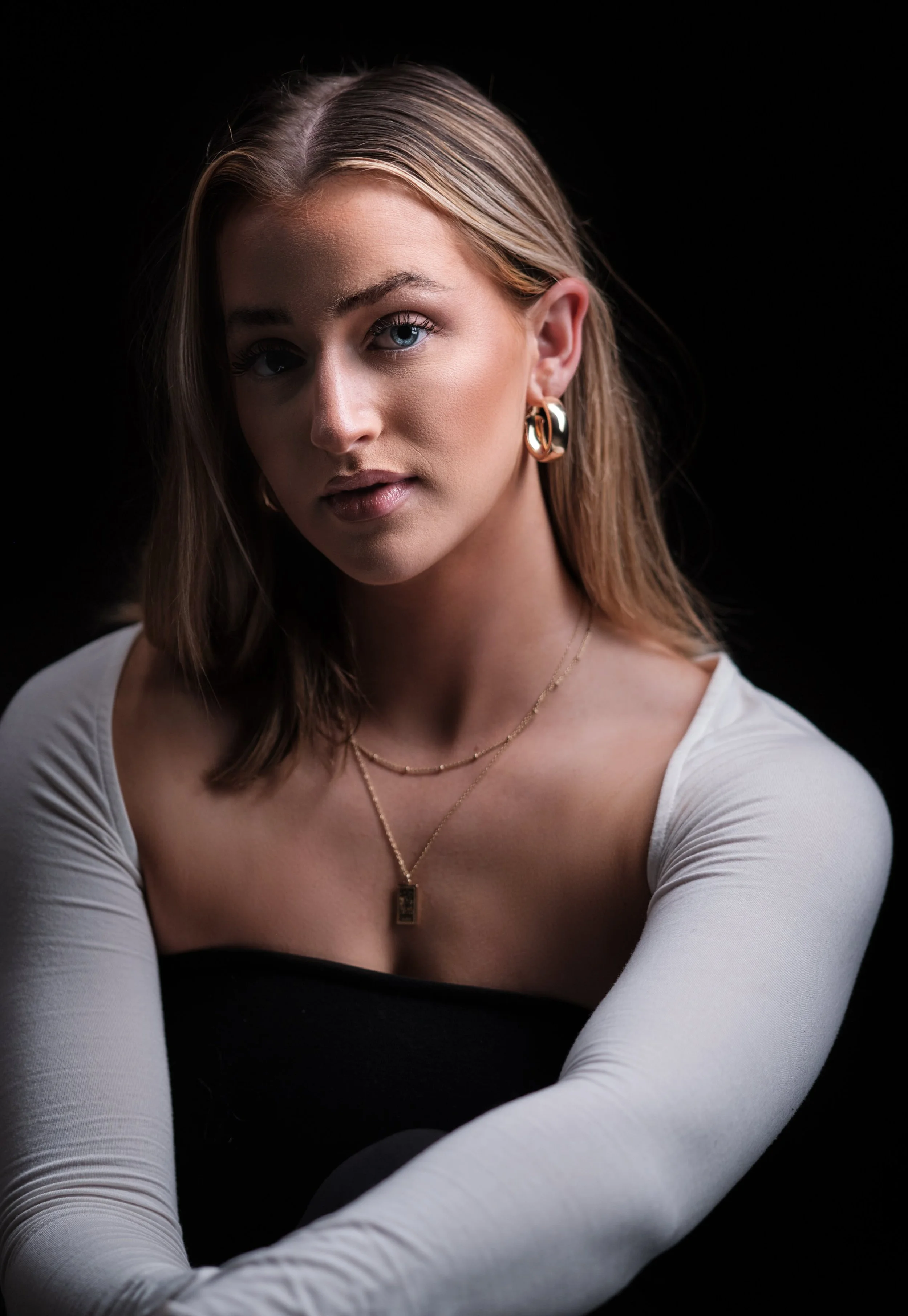 Studio Lighting for Portrait Photography Mastering the Single Light