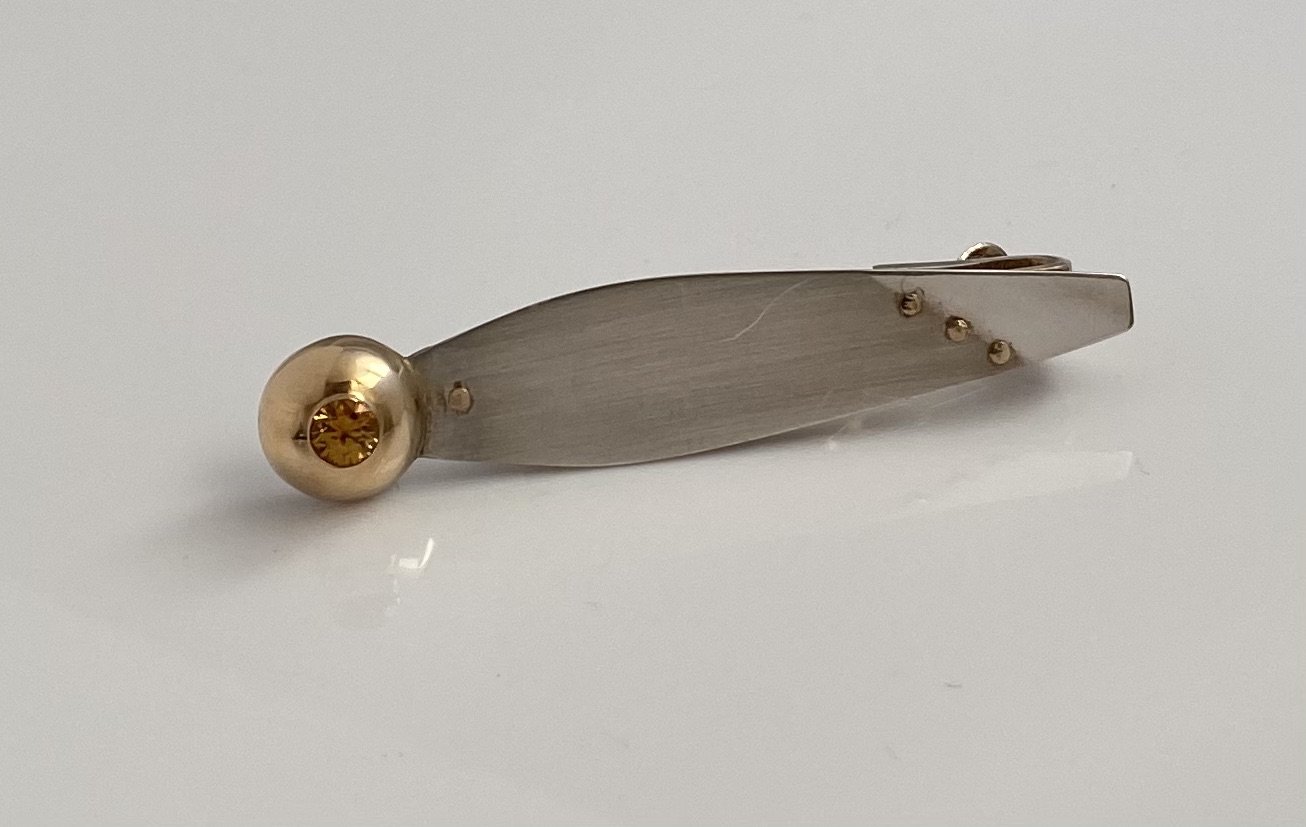 Cora Tie Bar