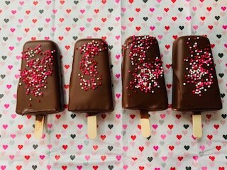 Hand-Dipped &amp; Custom Sprinkled Ice Cream bars (4)
