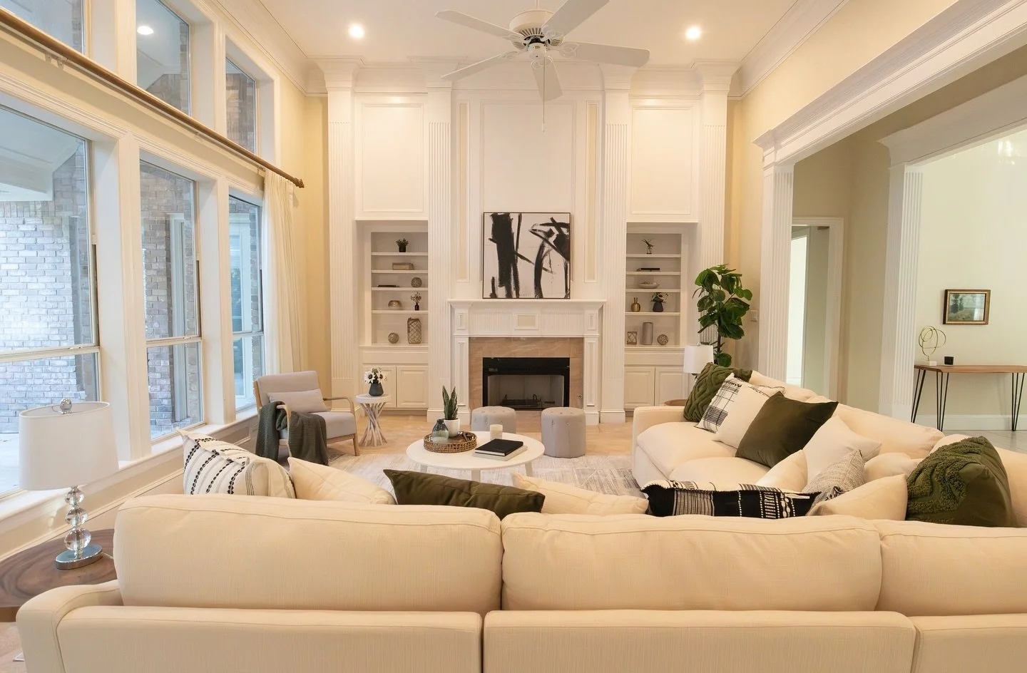 We&rsquo;re back in the office! Our team is feeling refreshed &amp; ready to take on the challenges this new year will bring. Our New Year&rsquo;s resolution? To stage more homes of course 🙌🏼 

This home went under contract 48 hours after listing. 