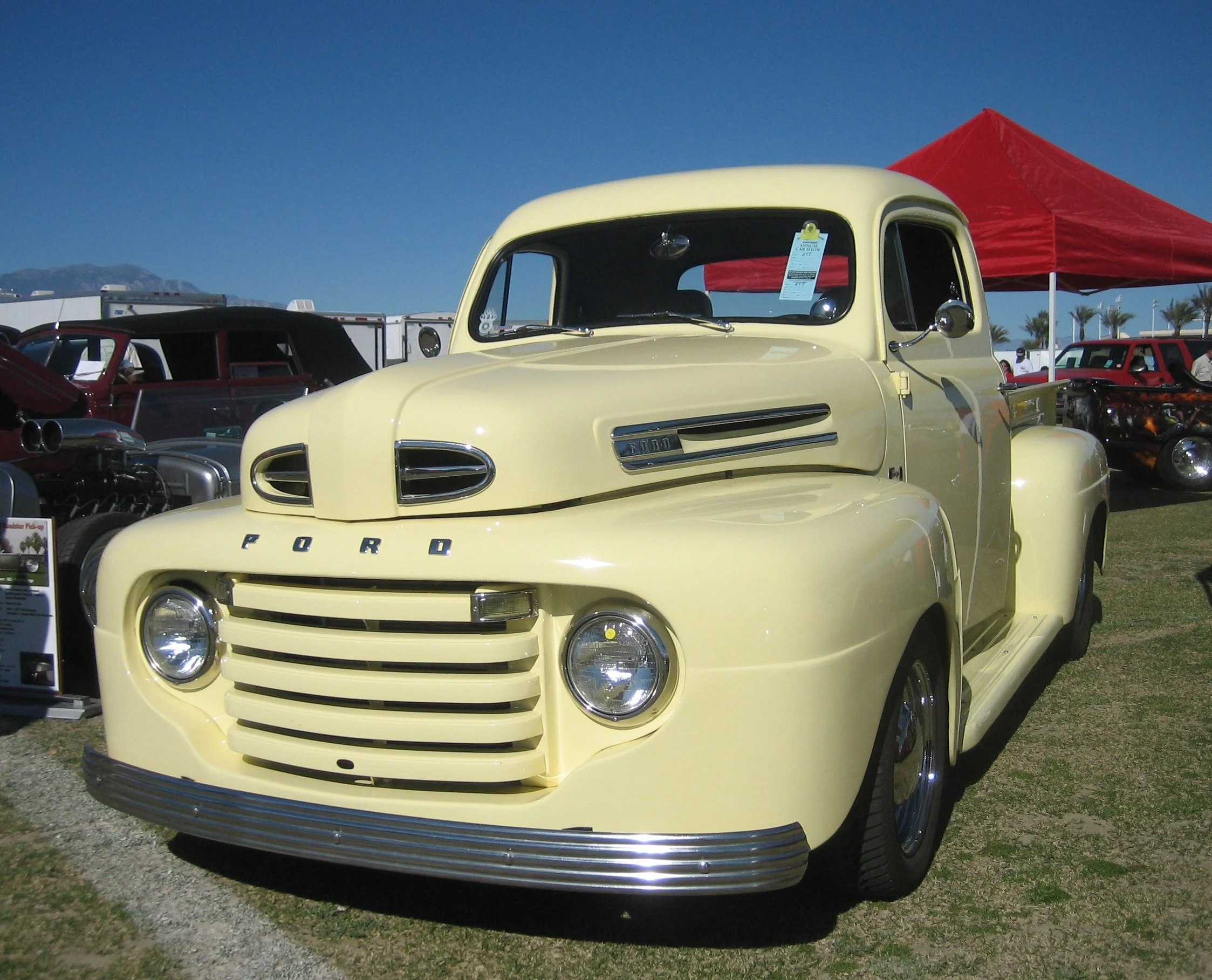 GE002_08-ford-f1-pickup.jpg