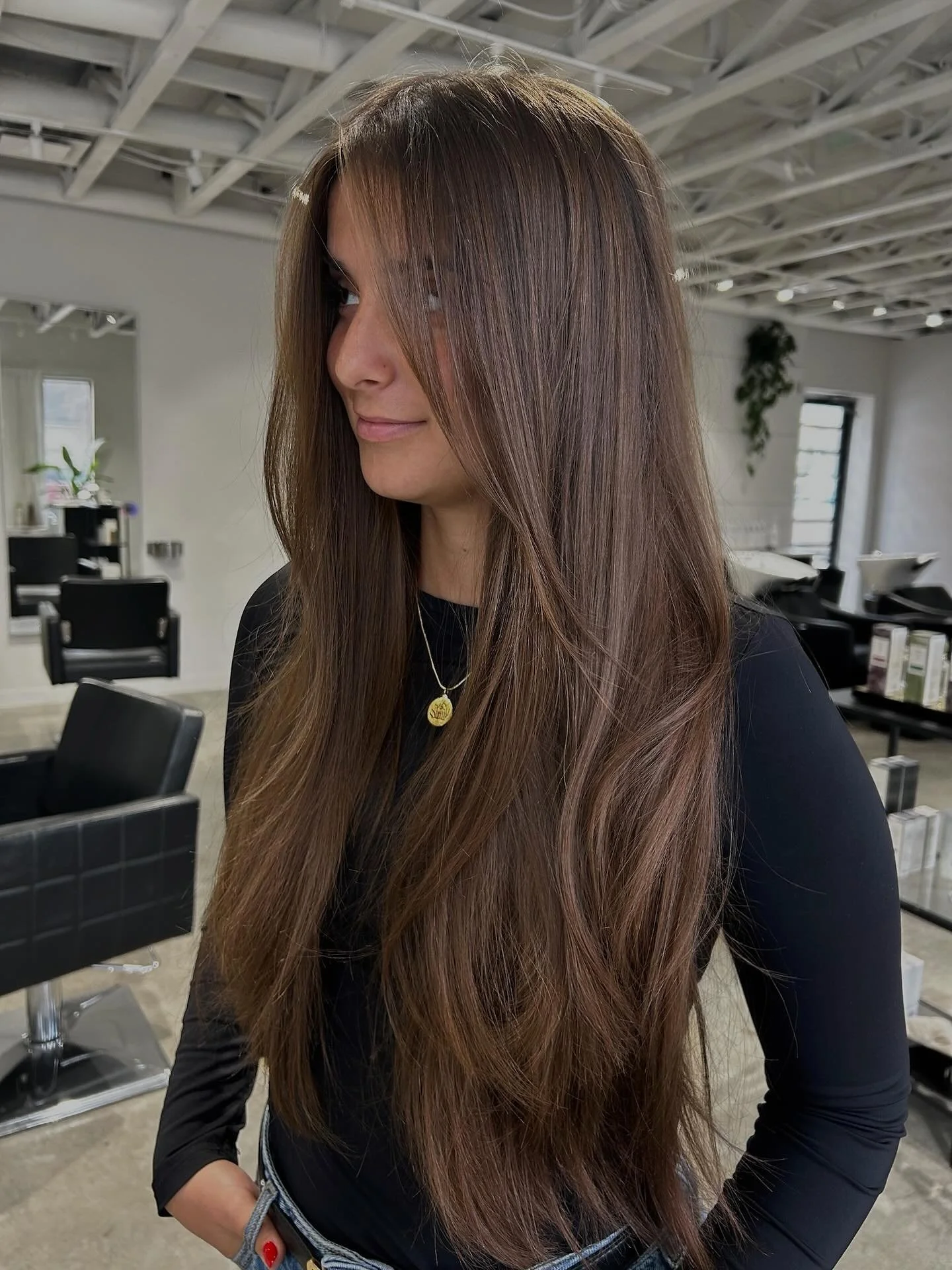 Gushing over this look by @laurendickie.hair 🤎🤎🤎 Save this as inspo for your next layered haircut