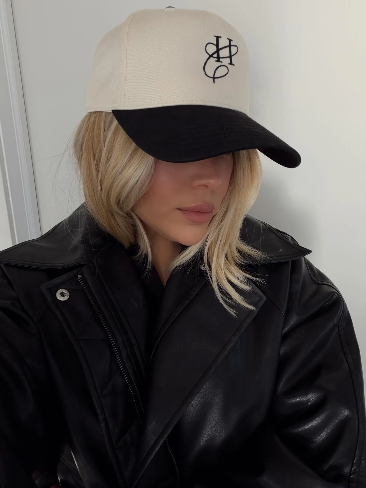 The Honeycomb 5 panel is now in stock. 🤍 Pre orders will be filled today and on their way to you! 

Available in store &amp; online