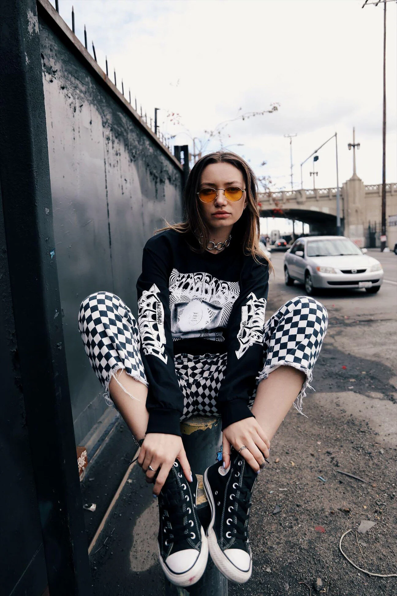 https---hypebeast.com-wp-content-blogs.dir-6-files-2018-03-no-hard-feelings-streetwear-lookbook-8.jpg