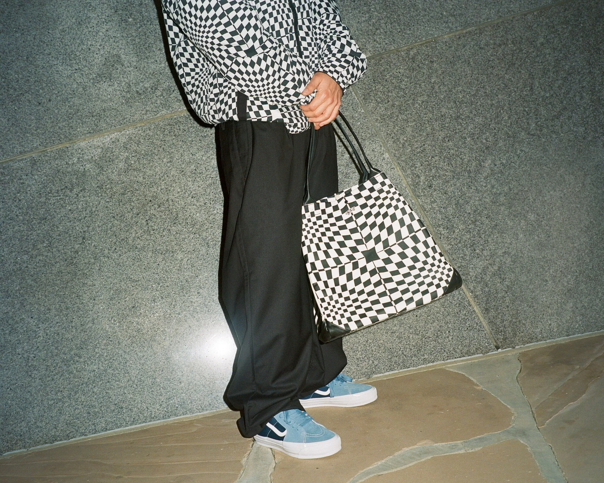 SP24_Premium_VN000CQQDWR_Sk8MidReissue83LX_StvNvyWhite_45718-24-0008.jpg