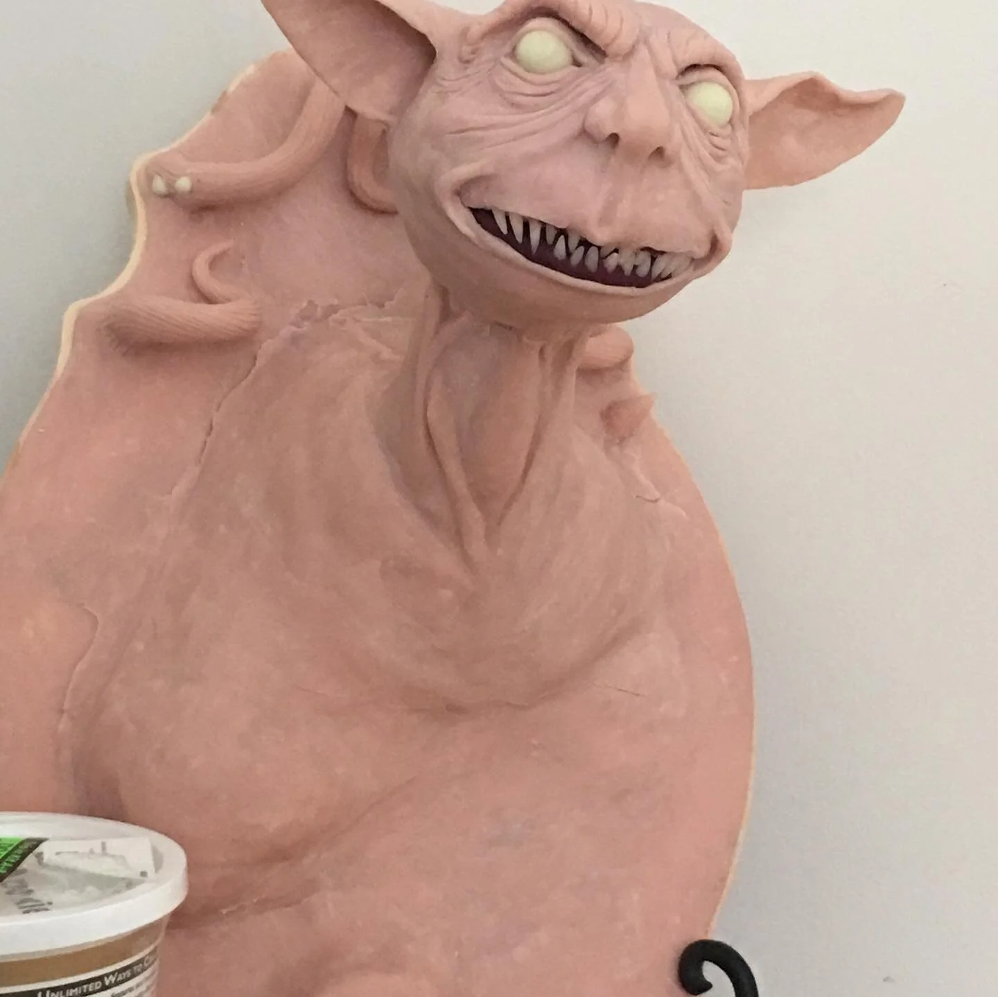 So the whole point of this random project was to test how far I could take the polymer clay before it would start really falling about on me. Lol welp.. I think I hit it. 😂 
Not to worry though. All is not lost with this creature. Just need to make 