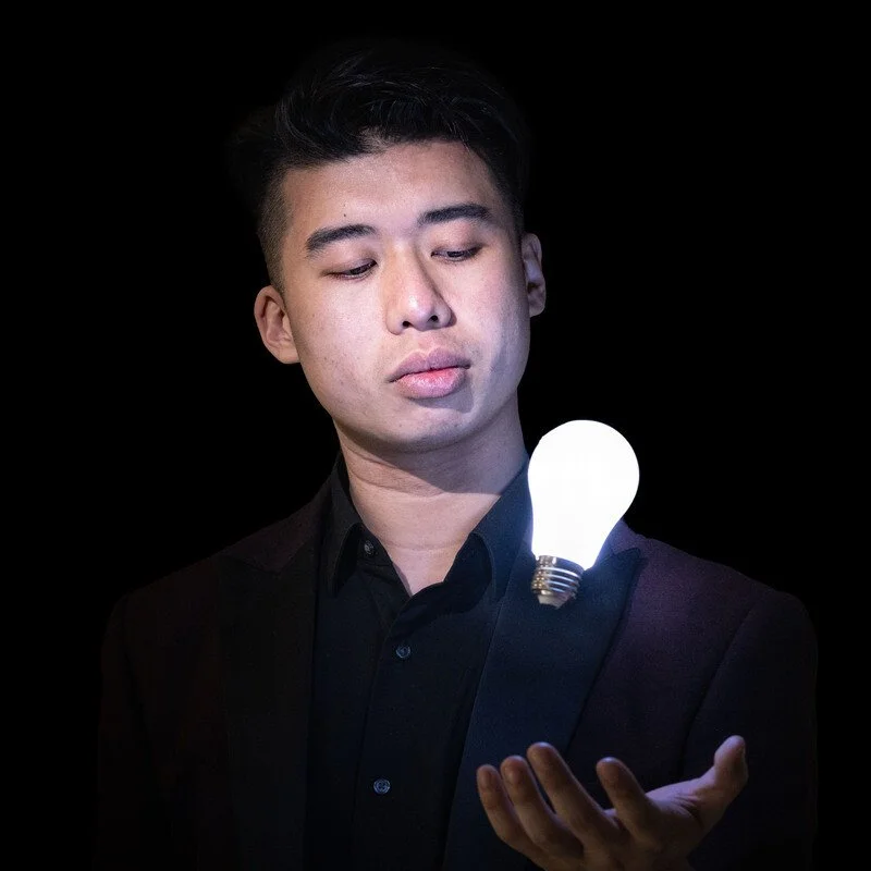 Art of Conjuring
Experience the extraordinary with Clement Kwok, a master magician from Hong Kong, captivating audiences across Sydney with his enchanting performances. From intimate parties to elegant weddings and corporate events, Clement transform