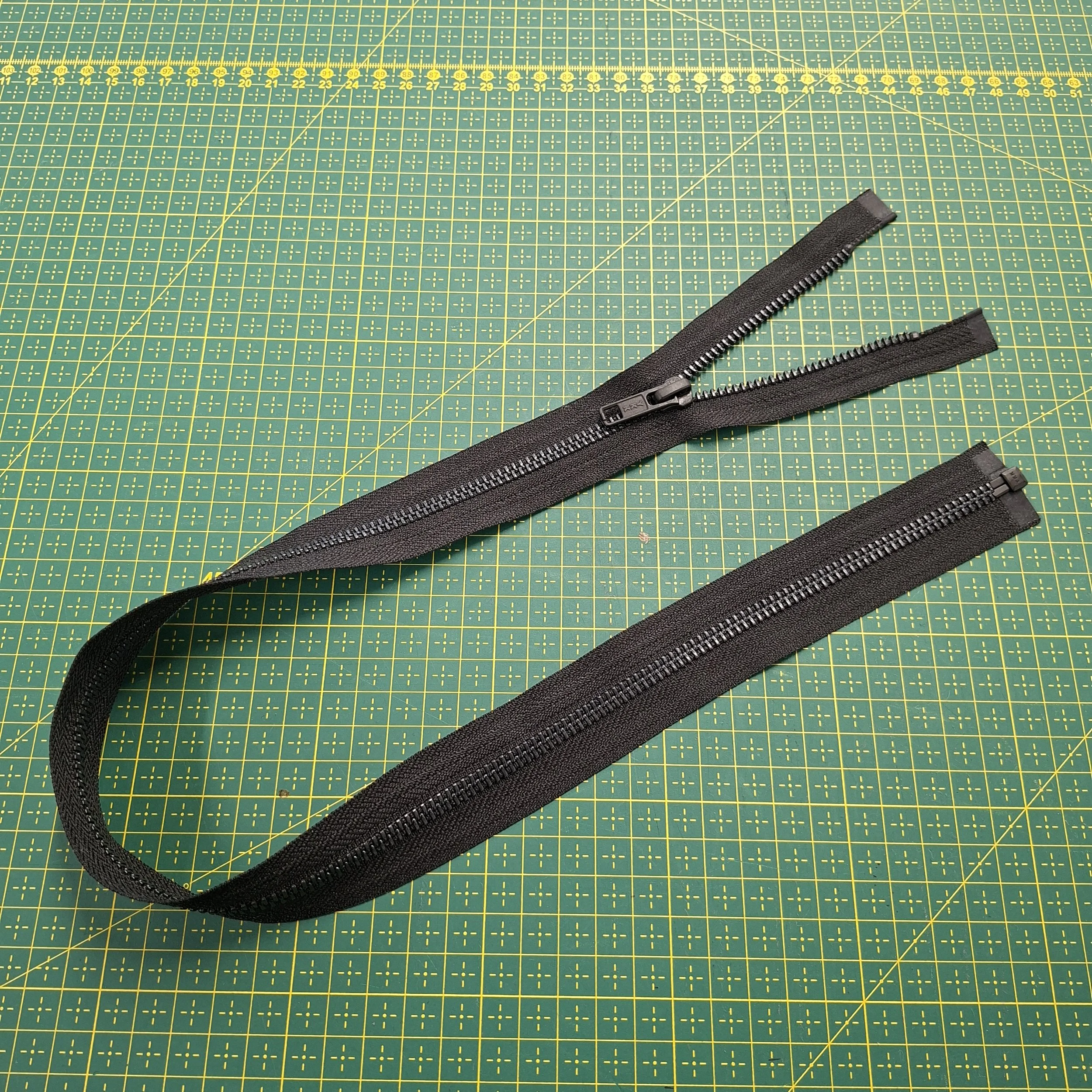 YKK #5 Metal zipper - Black with Black Metal - OPEN END - 59cm - 69cm (various lengths)
