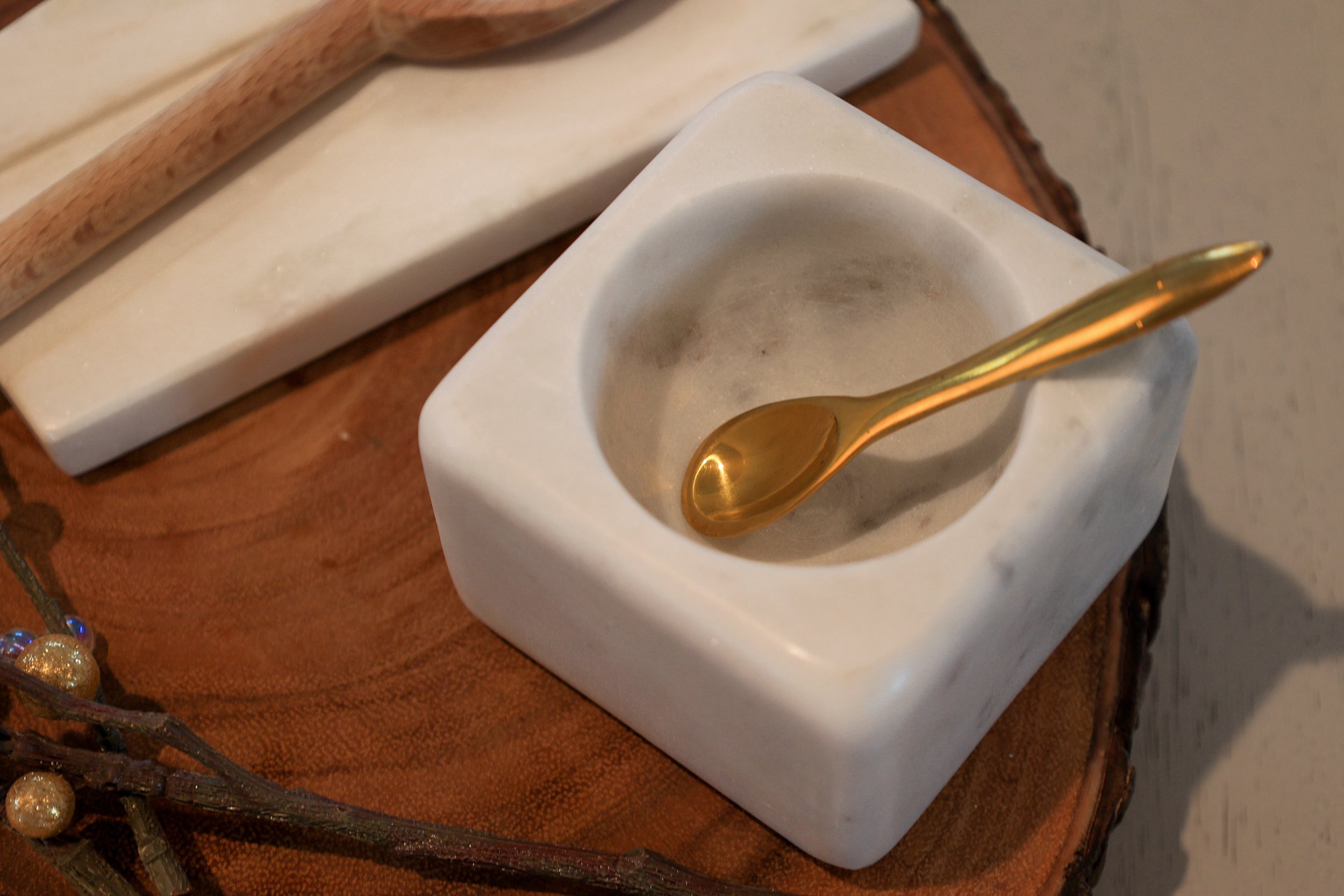 modern marble salt dish.jpeg