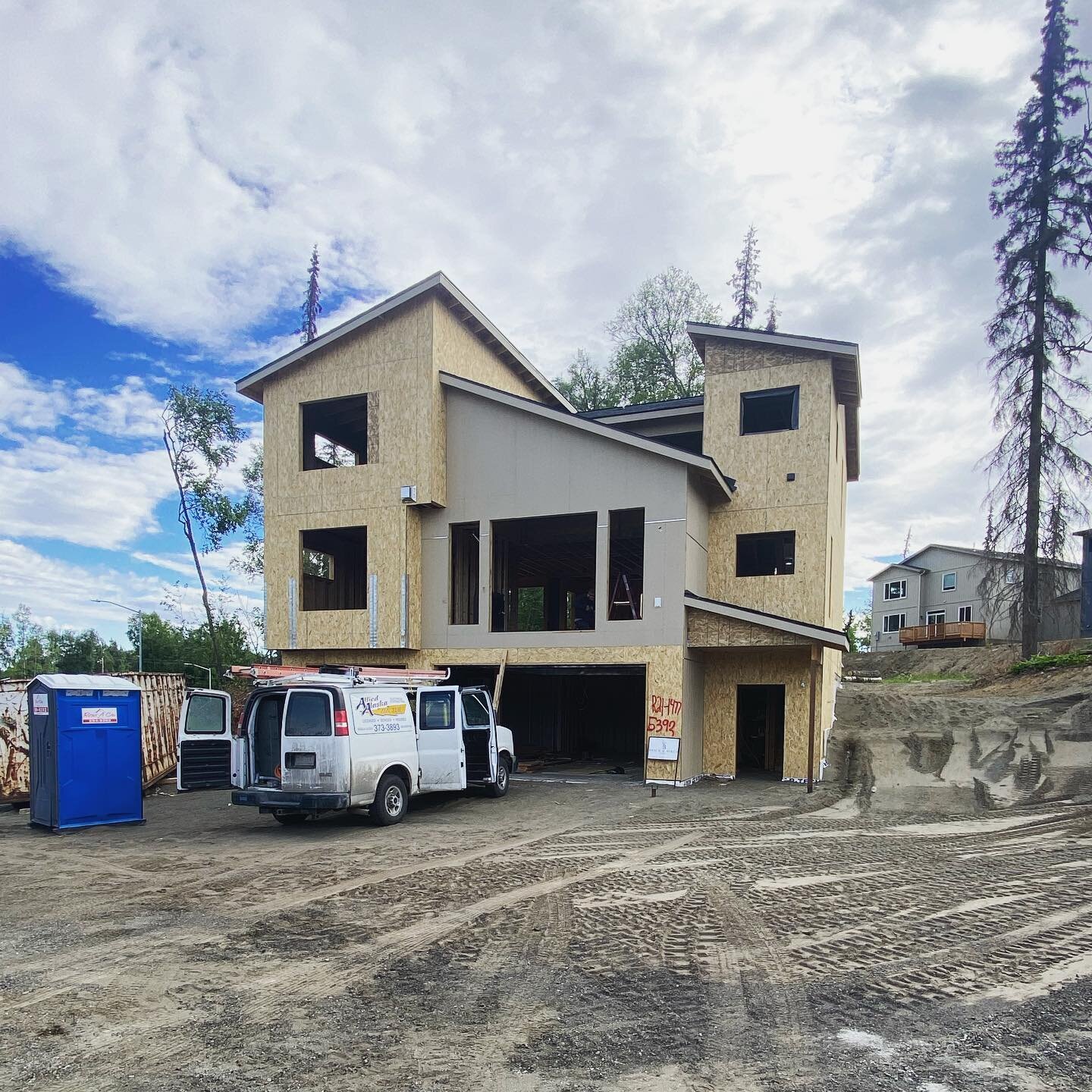 The Alpenglow💣 Although this one is sold, we will be offering the same plan in Potter highlands! Give us a call to design your dream! #BrickandBirchHomes #TheAlpenglow 
&bull;
&bull;
&bull;
&bull;
&bull;
&bull;

#newconstruction #dreamhome #dreamhom