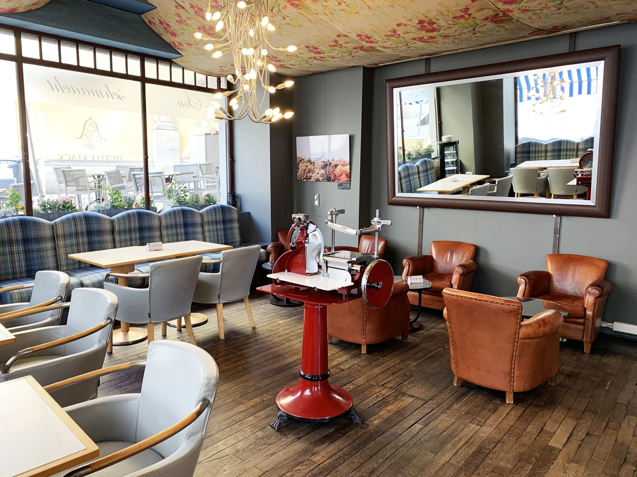 Friquet's nouvelle déco.jpg