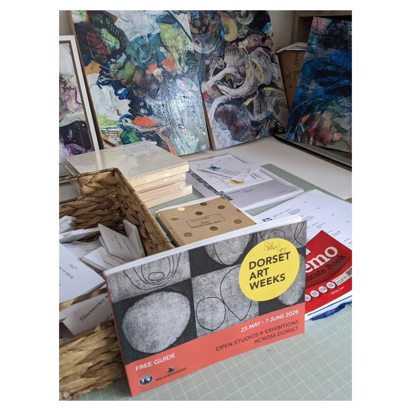 Getting close! Dorset Art Weeks is nearly upon us. 23May -7thJune. Final preparations/ admin. Pick up a free brochure or visit@Dorsetartweeks for online information of 290 venues.
Hope to see you across the two weeks. @stellabawdenhollisart Venue 155