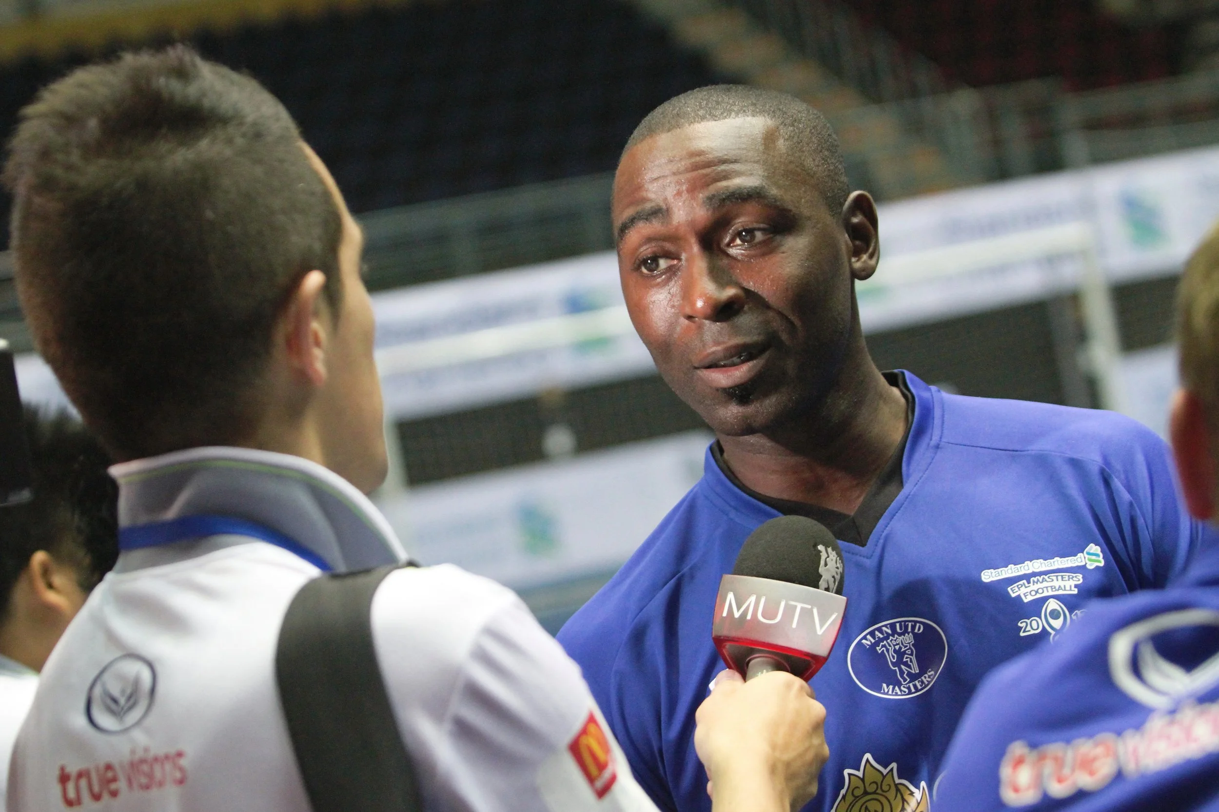 andy cole being interviewed - thailand 2012.JPG