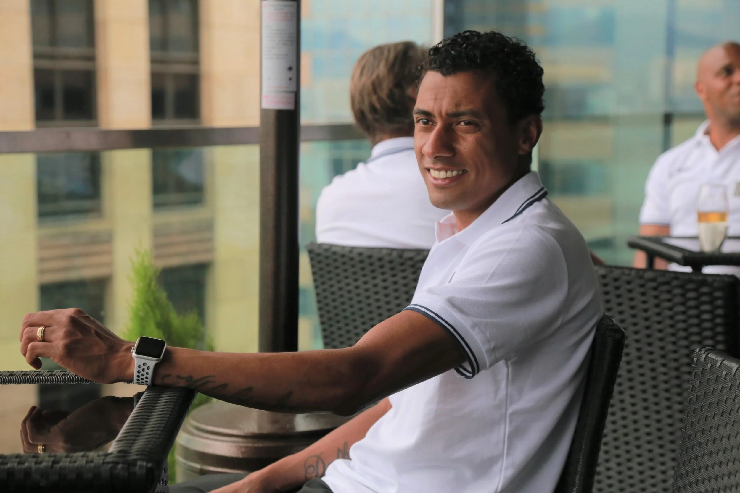 Kleberson watches on relaxing.JPG