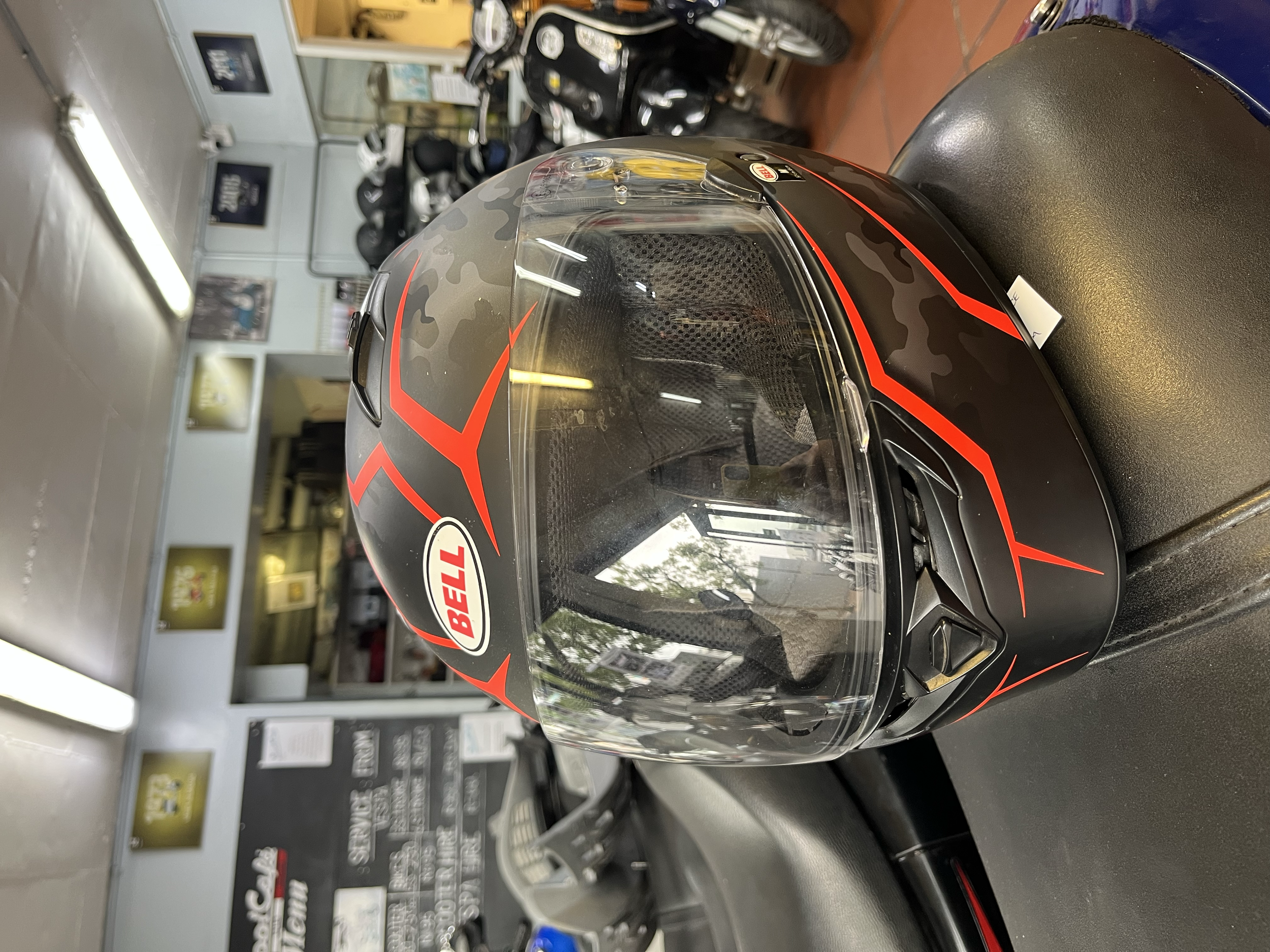 Bell Helmet (Secondhand) for R1 500
Size: M
Full Face
Colour: Black Camo