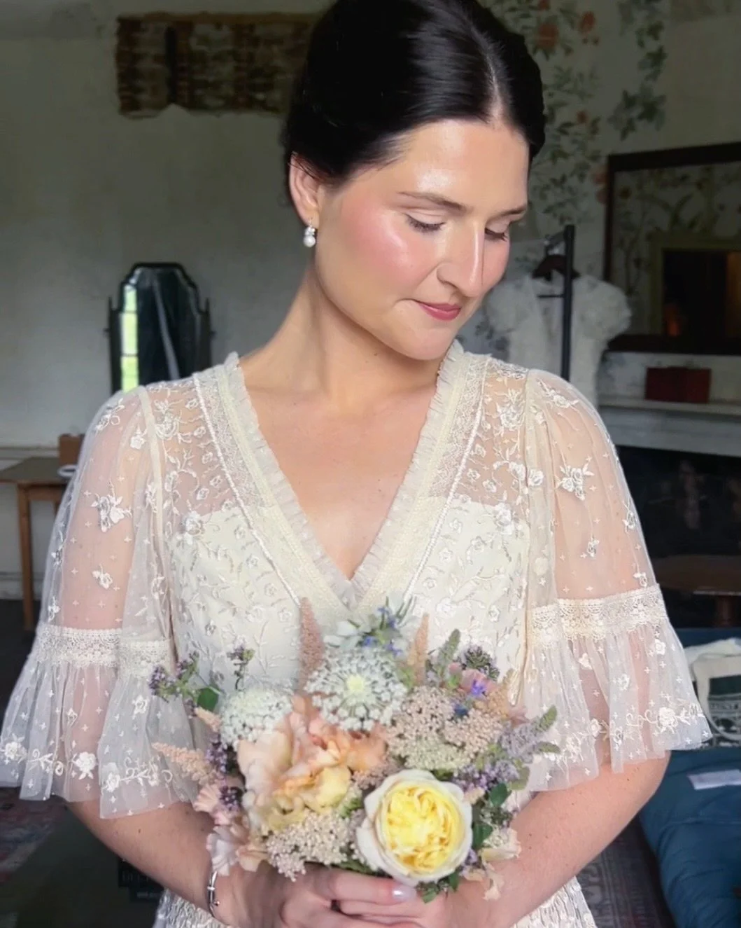 Jess&rsquo; ceremony look at St Giles House 🌳

the brief was a regency feel with all the romance. Jess grew up always knowing she wanted an English wedding. So we added all the Jane Austen feels we possibly could hehe. 

this blush in Delicate Mauve