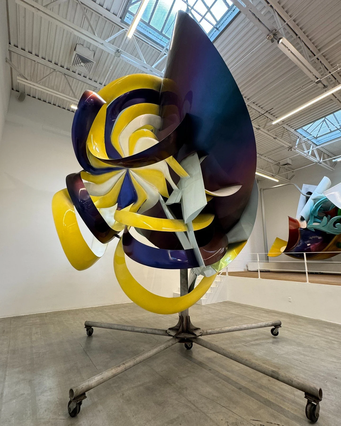 @frankstellaart @jeffreydeitchgallery 
Massively fun new work from Frank Stella

#artgallery #art #popart #nycart #newyorkgallery #nyc #sculpture #sculptureart #modernart ##contemporaryart #frankstella