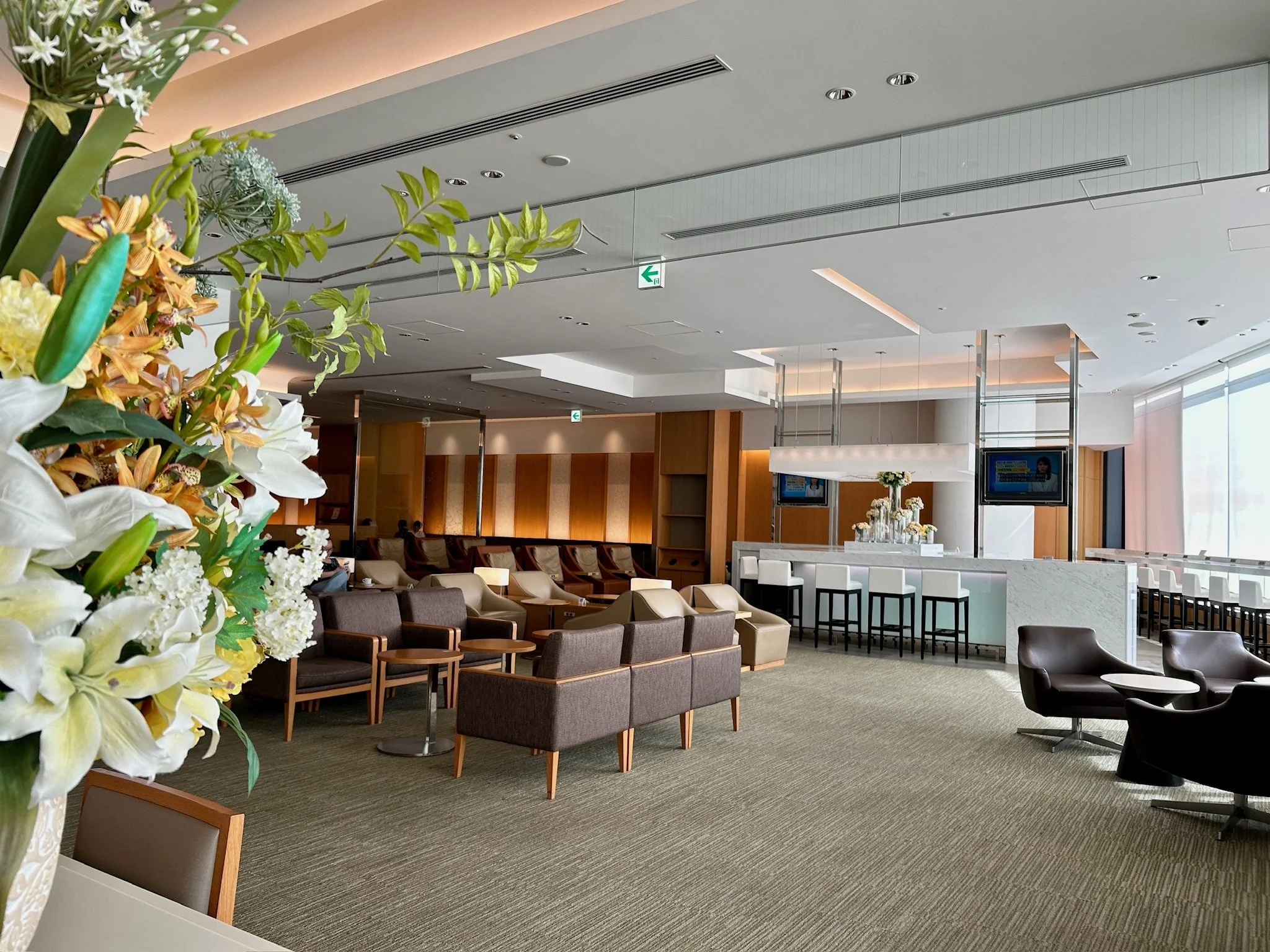 Japan Airlines Sakura Lounge at Narita International Airport (NRT)